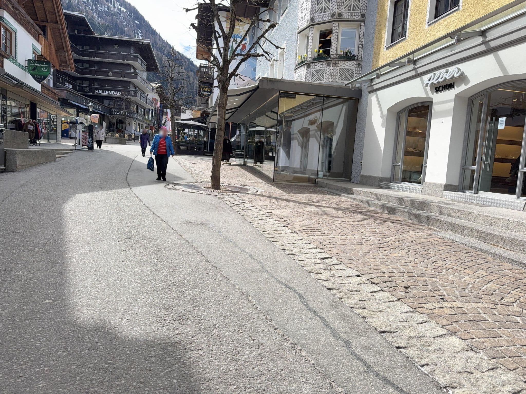 Street view near Hotel-garni Seeberger, St Anton am Arlberg — © RSTQ (CC BY-SA · Mapillary)