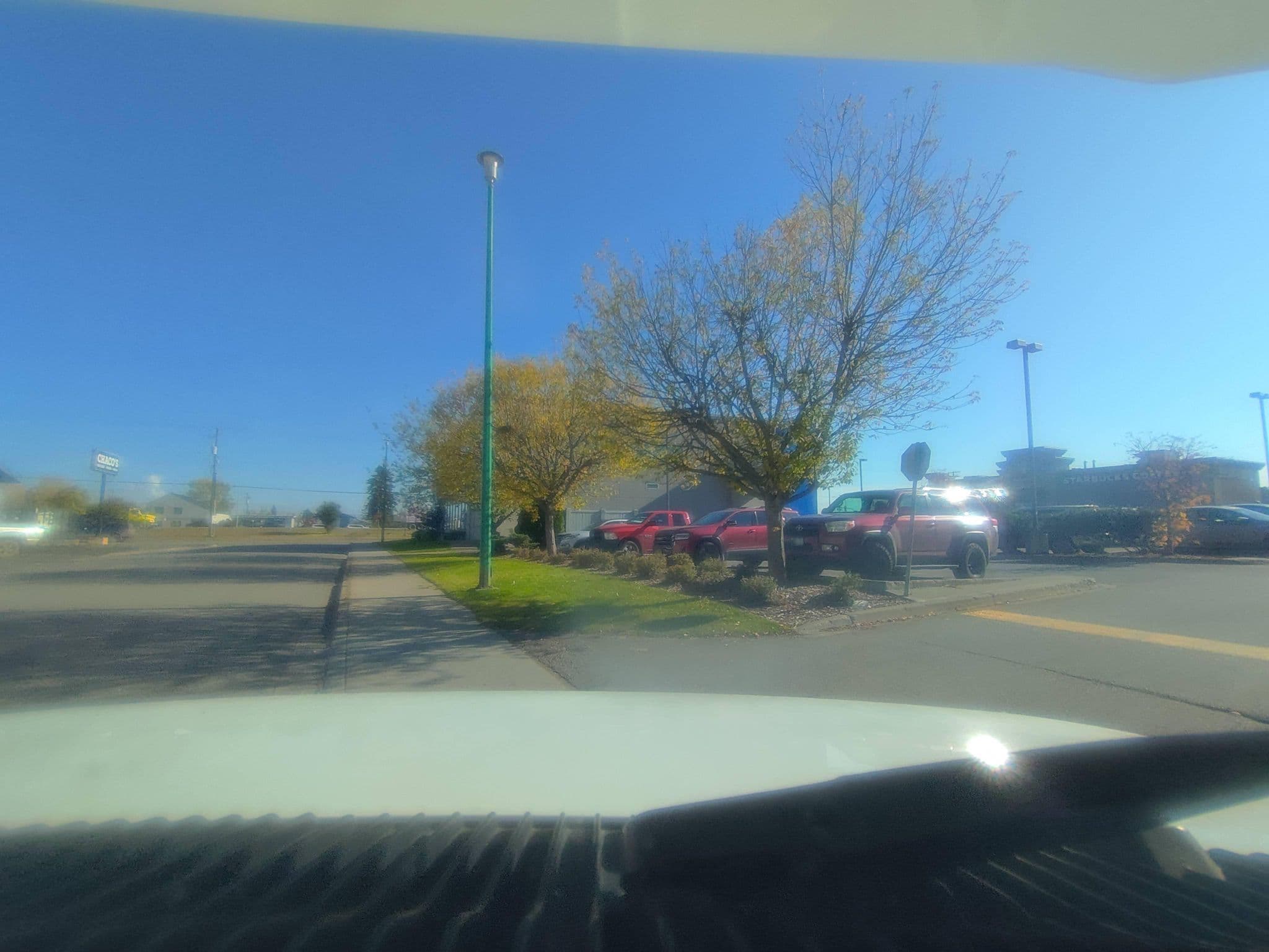 Street view near Anavada Inn and Suites Spruceland, Prince George — © kibour (CC BY-SA · Mapillary)