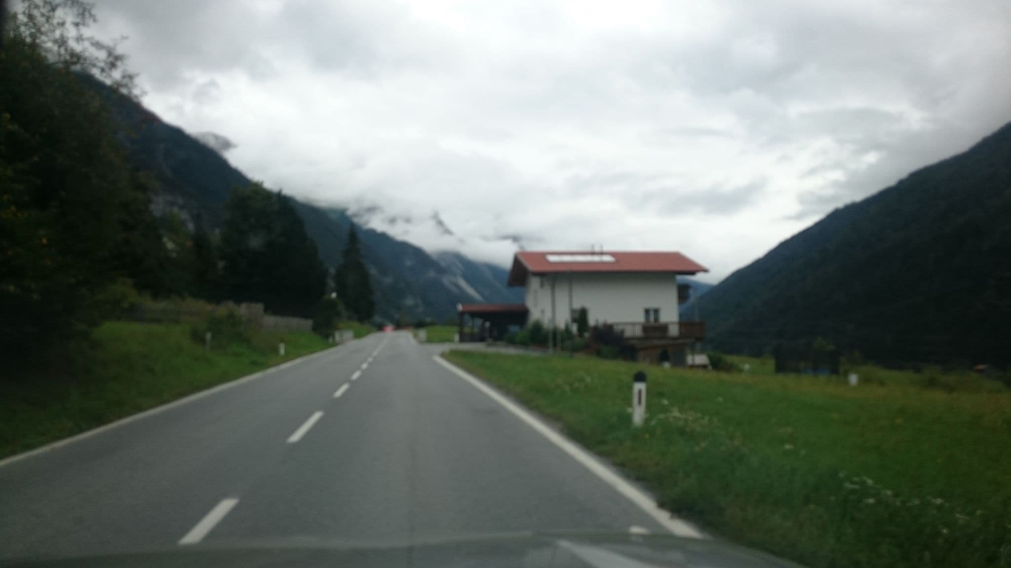 Street view near Pension Angelika, Pettneu — © voschix (CC BY-SA · Mapillary)
