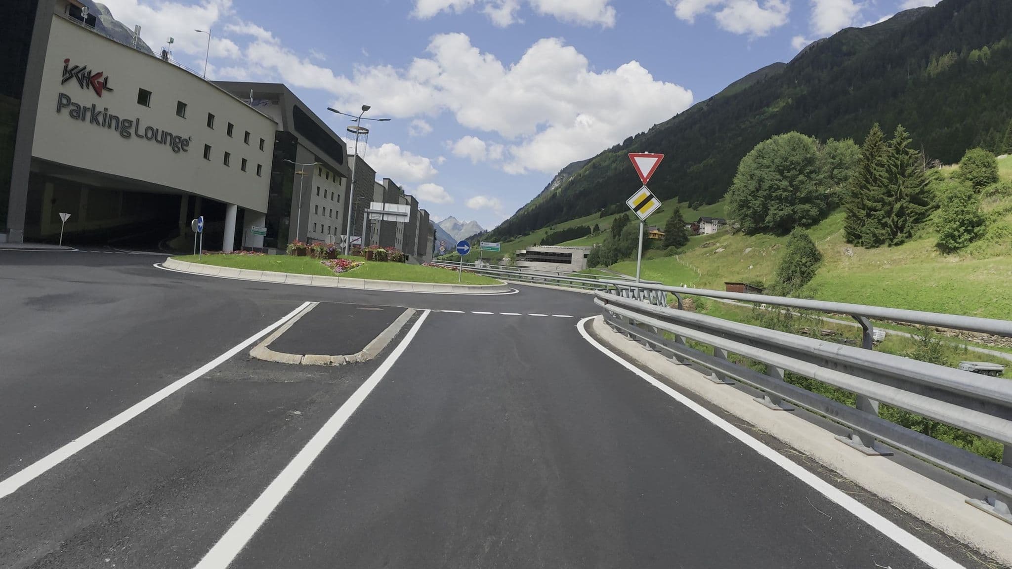 Street view near Norbert Pfeifer, Ischgl — © Guzzi_Franze (CC BY-SA · Mapillary)