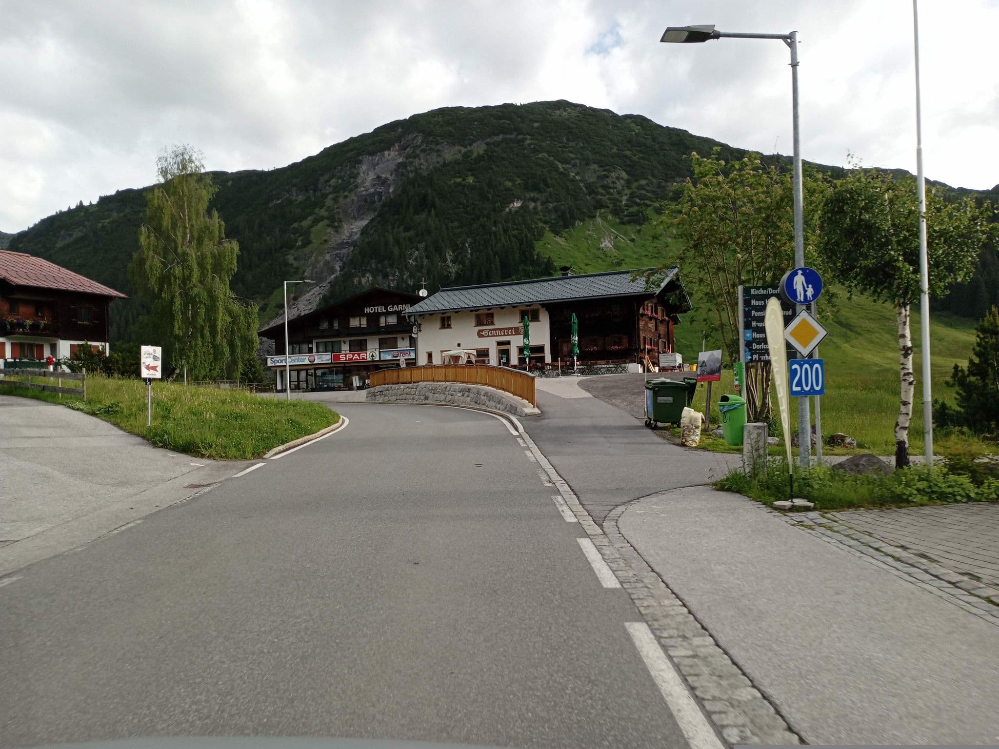 Street view near Panoramasuite Hotel Walserberg, Lech — © atze02 (CC BY-SA · Mapillary)