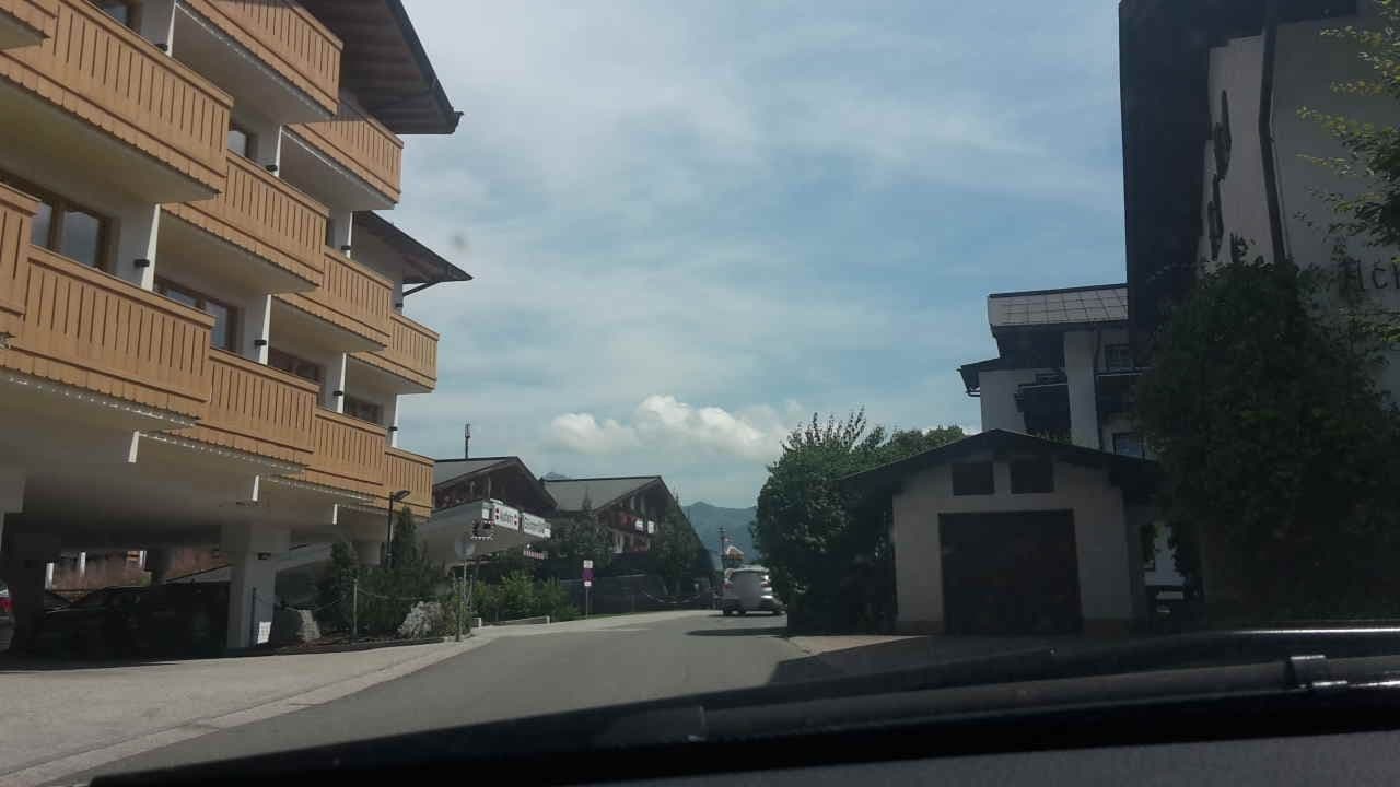 Street view near Haus Achrainer, Kirchberg in Tirol — © heilbron (CC BY-SA · Mapillary)