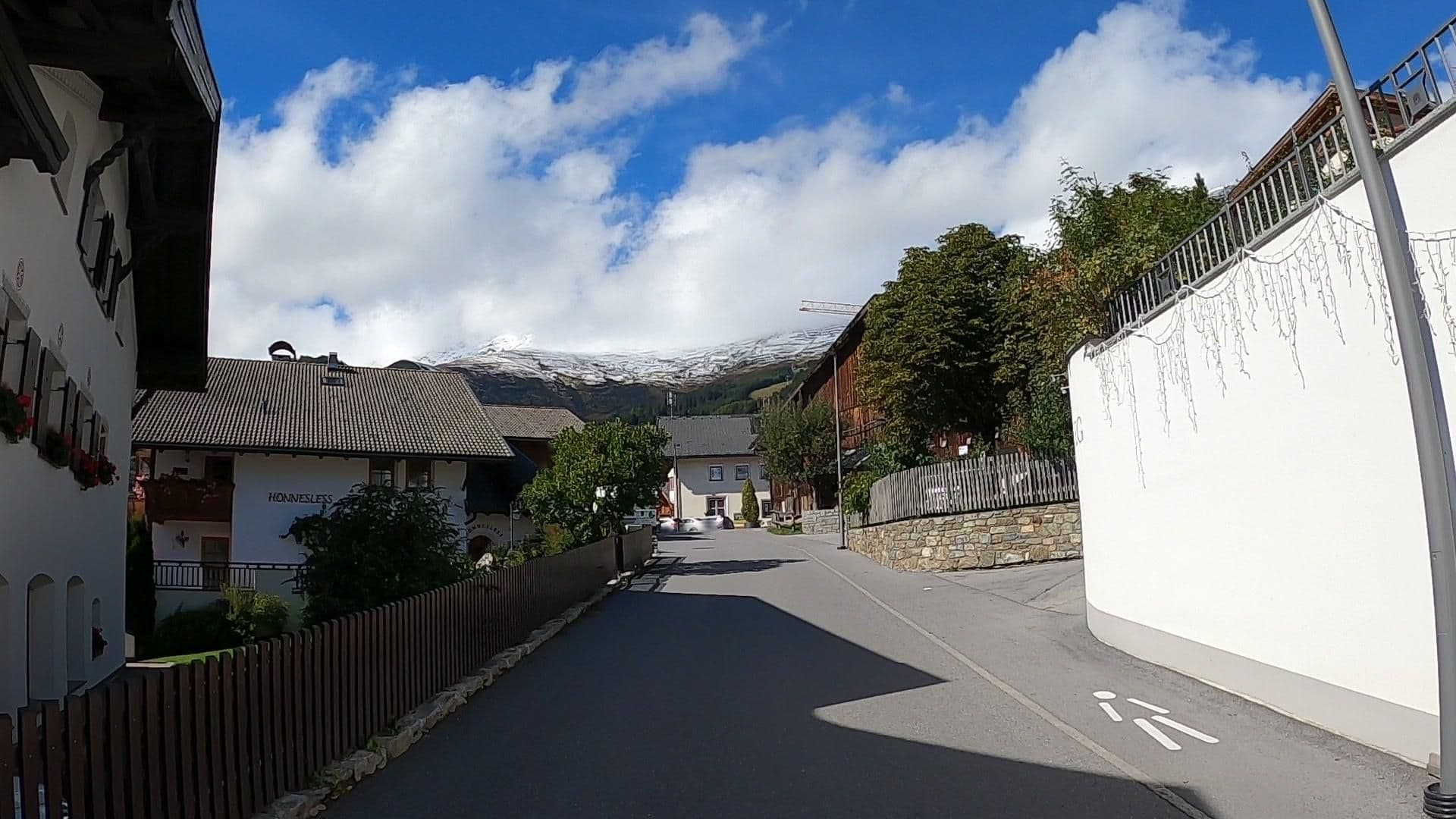 Street view near Raschlguat, Fiss — © osmplus_org (CC BY-SA · Mapillary)