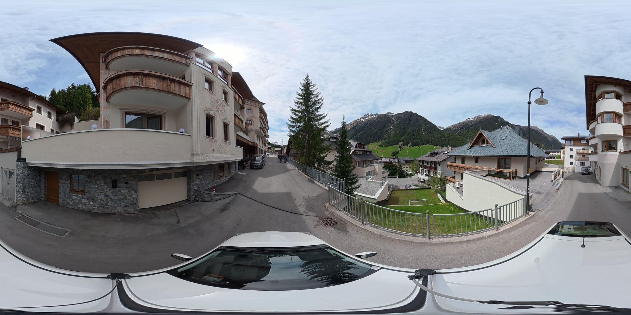 Street view near Josef Peter Walser, Ischgl — © osmplus_org (CC BY-SA · Mapillary)