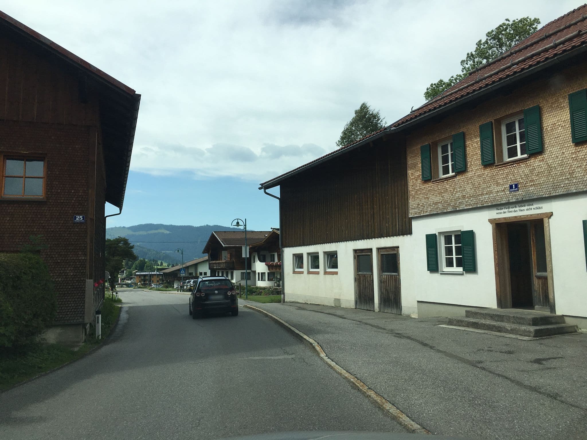 Street view near Hotel-Pension Wildanger, Tannheim — © chuck (CC BY-SA · Mapillary)