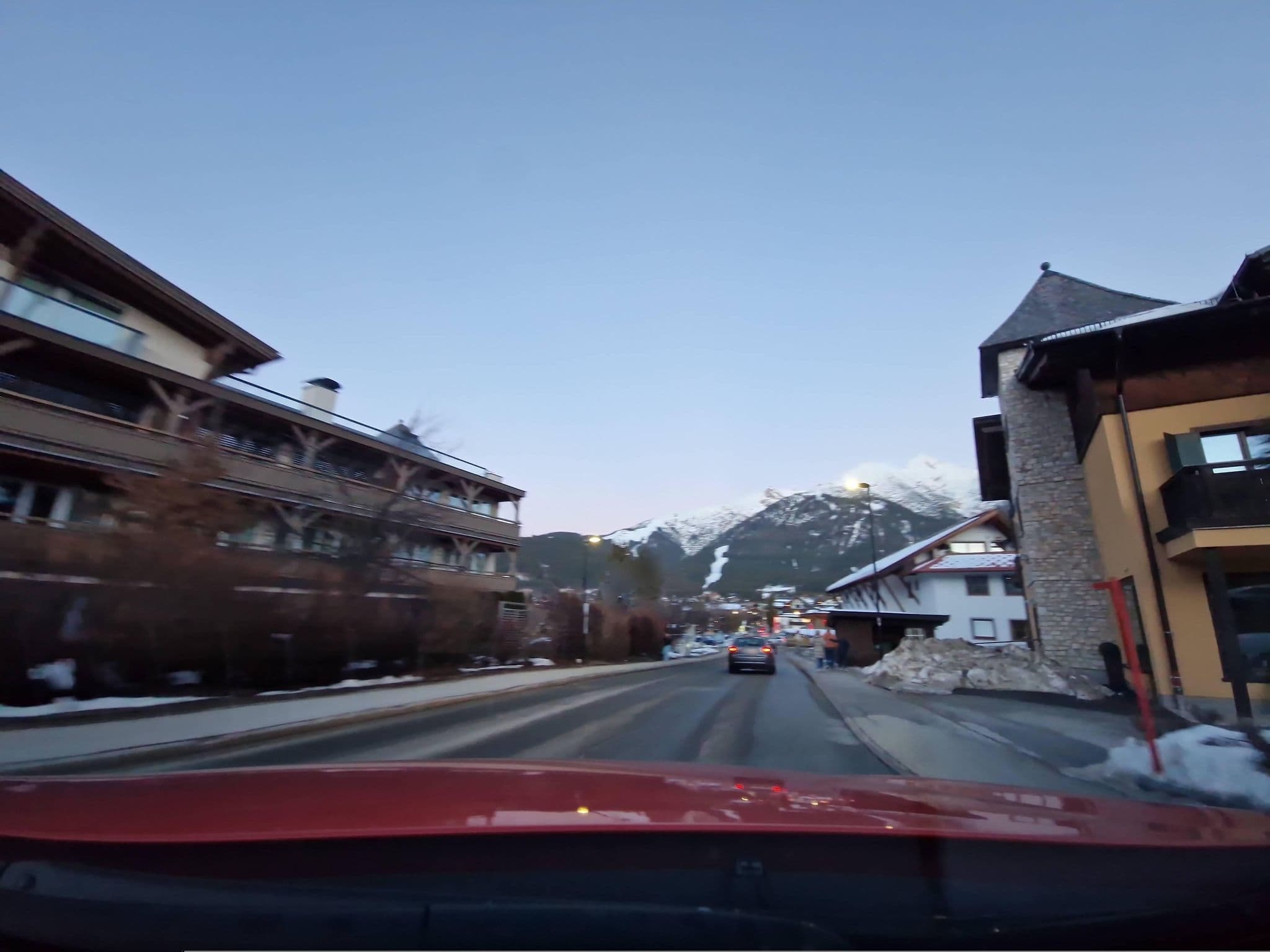 Street view near Torri De Seefeld, Seefeld in Tirol — © mcliquid (CC BY-SA · Mapillary)