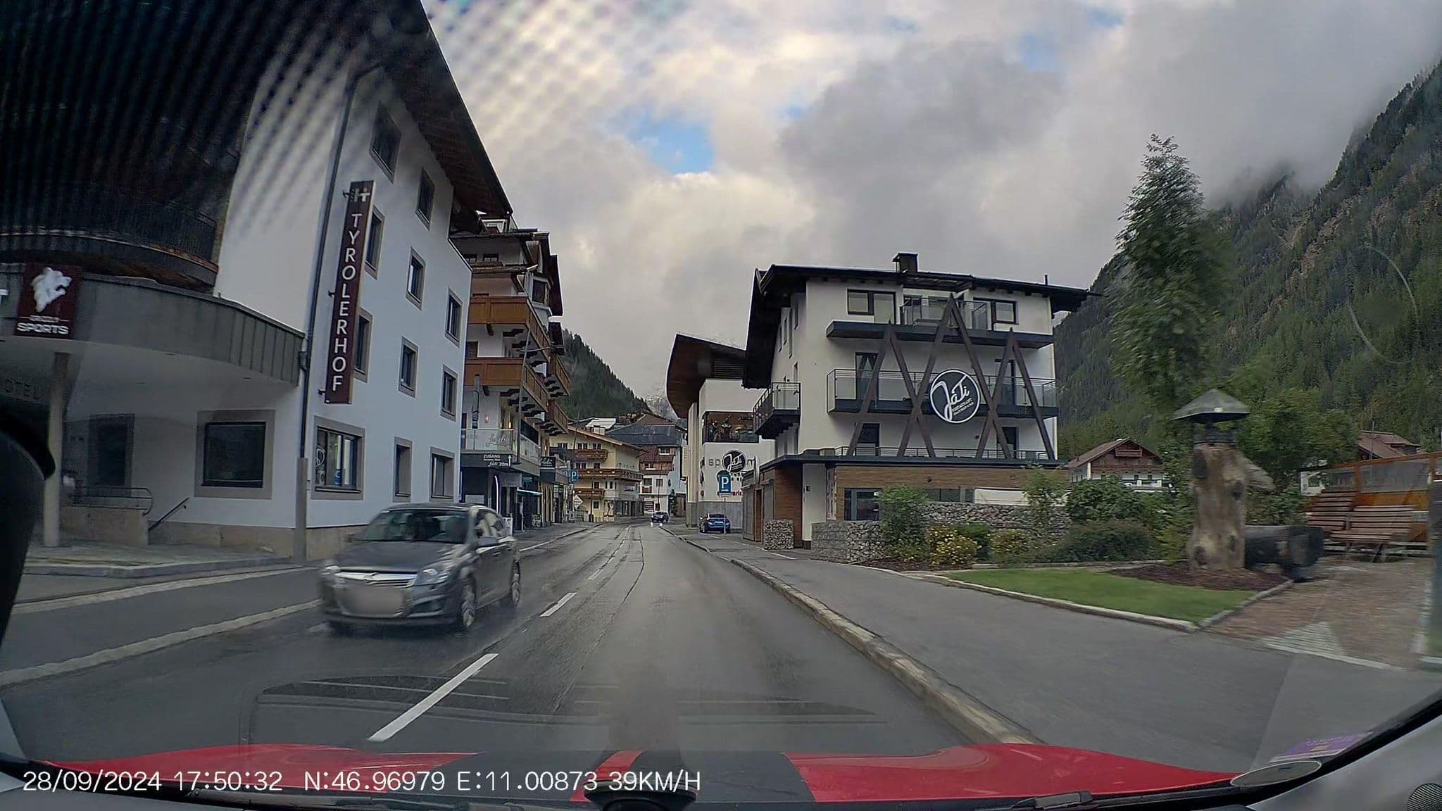 Street view near Scheiber Hotel Betriebe GmbH & Co, Sölden — © AR88 (CC BY-SA · Mapillary)
