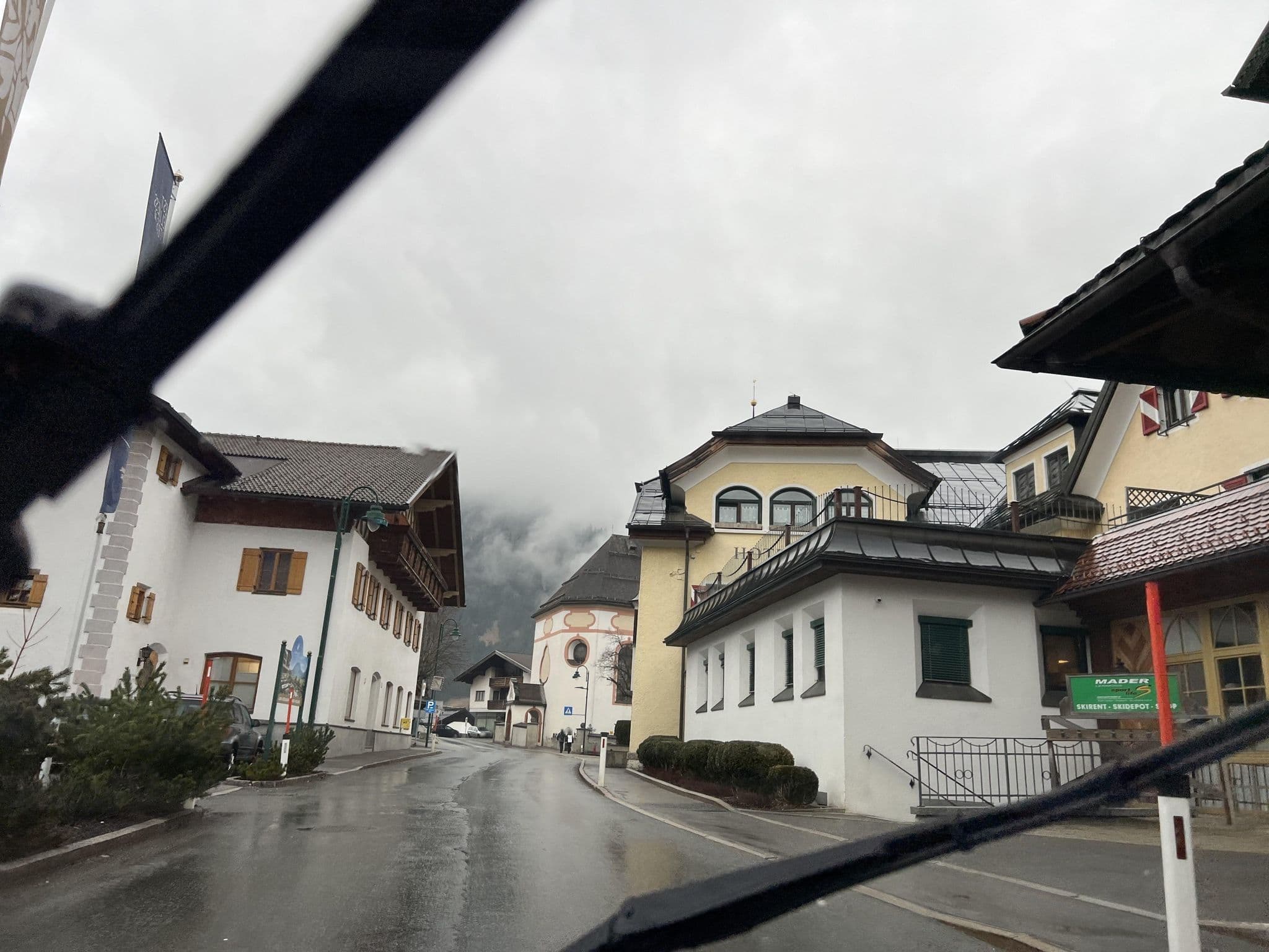 Street view near Room 307 Hotel Post, Lermoos — © ottor (CC BY-SA · Mapillary)