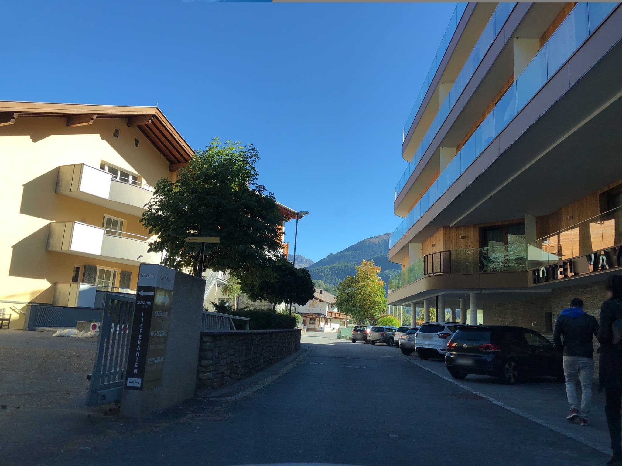 Street view near Pension Vierjahreszeiten, Sölden — © chuck (CC BY-SA · Mapillary)