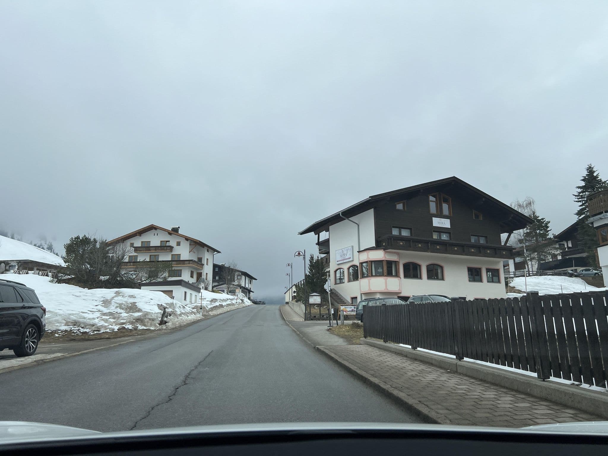 Street view near Pension Zugspitzblick, Höfen — © ottor (CC BY-SA · Mapillary)