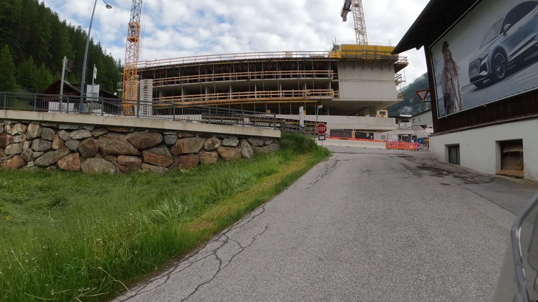 Street view near Alphotel Sölden, Sölden — © crami (CC BY-SA · Mapillary)