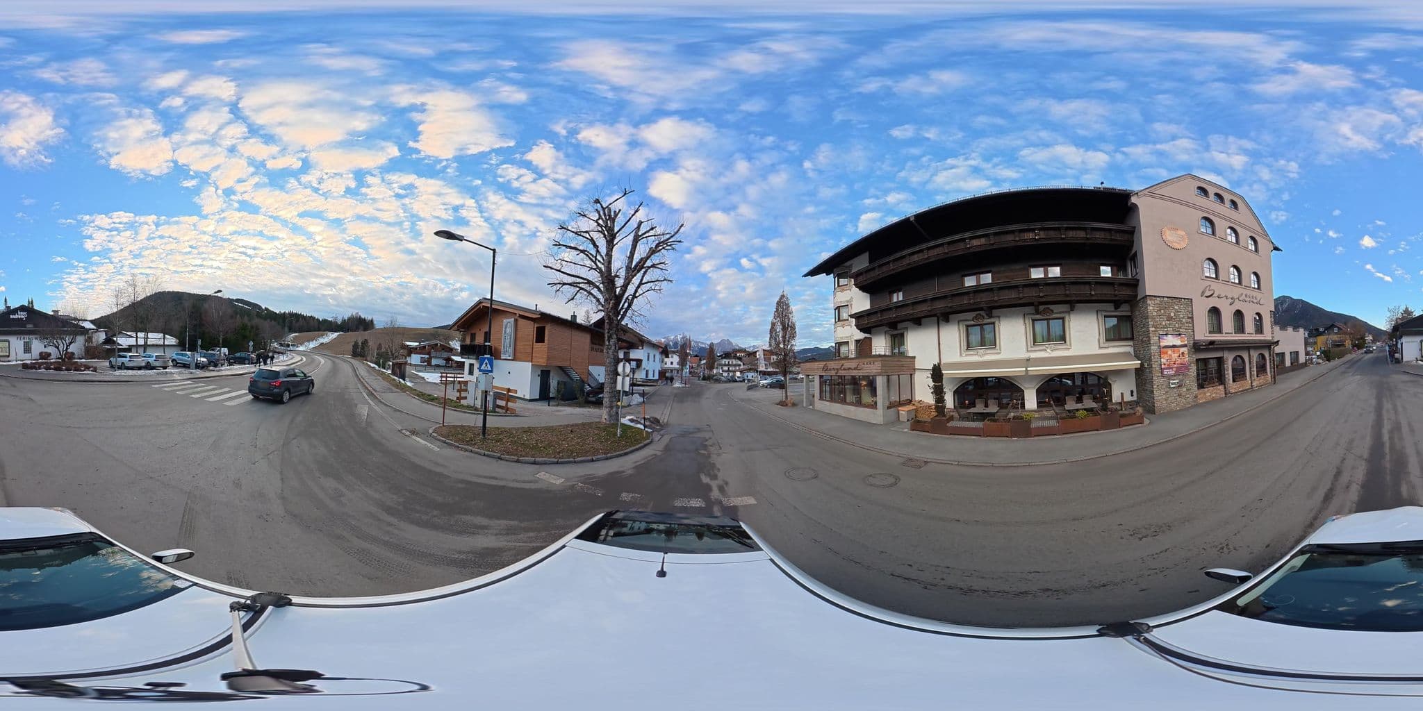 Street view near Hotel Bergland - All Inclusive Hotel in Seefeld Tirol, Seefeld in Tirol — © osmplus_org (CC BY-SA · Mapillary)
