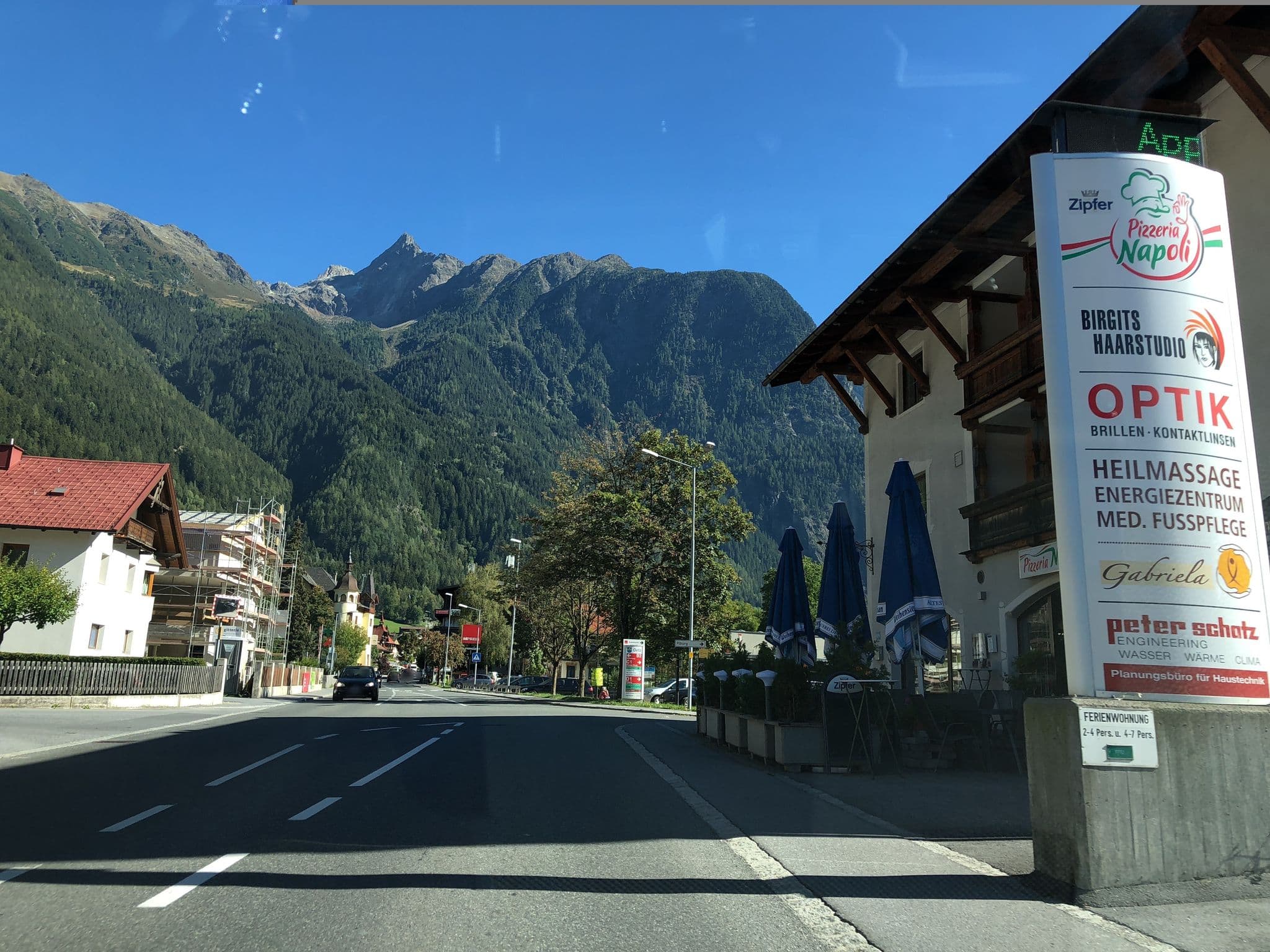 Street view near Appartement Residenz Schatz, Oetz — © chuck (CC BY-SA · Mapillary)