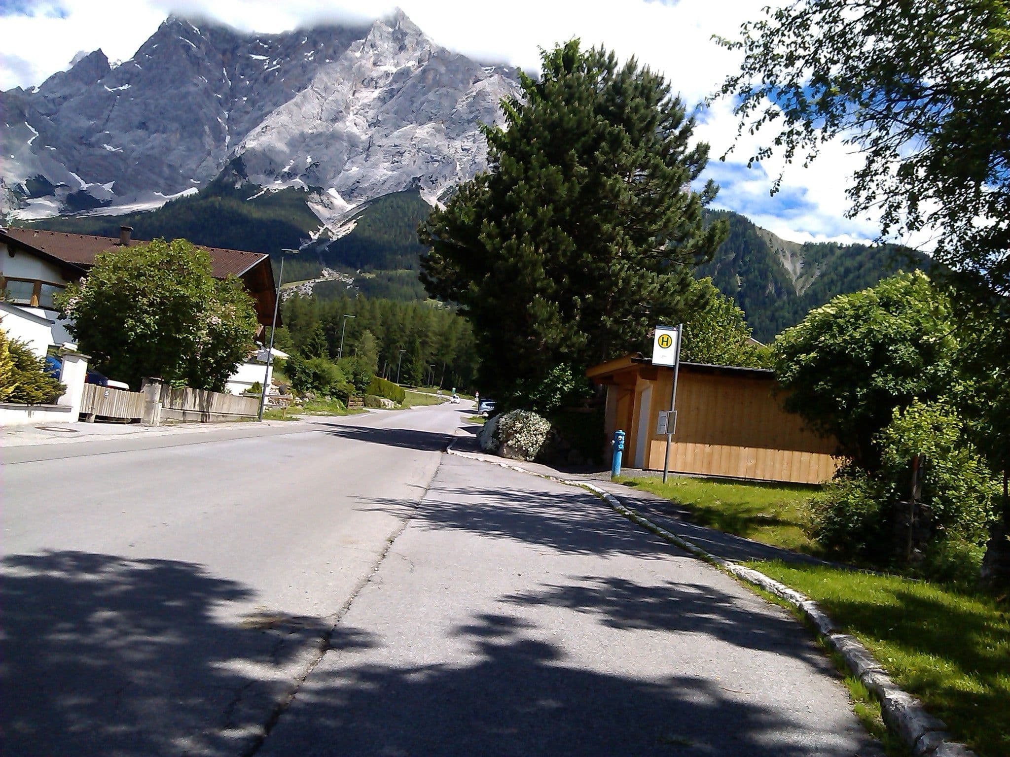 Street view near Panorama - Kerber Edeltraud, Ehrwald — © changchun1 (CC BY-SA · Mapillary)