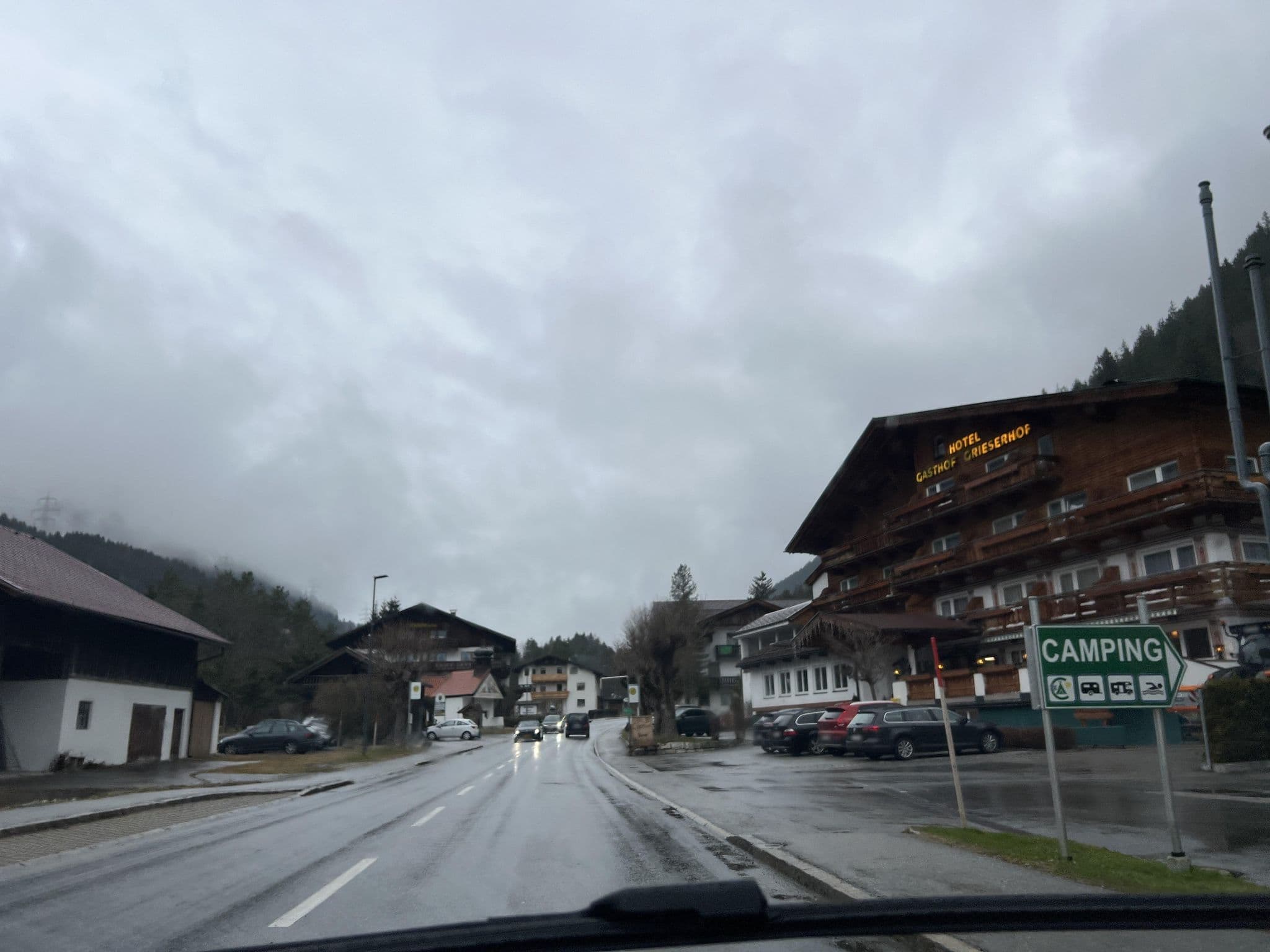 Street view near Lärchenhof Hotel, Lermoos — © ottor (CC BY-SA · Mapillary)