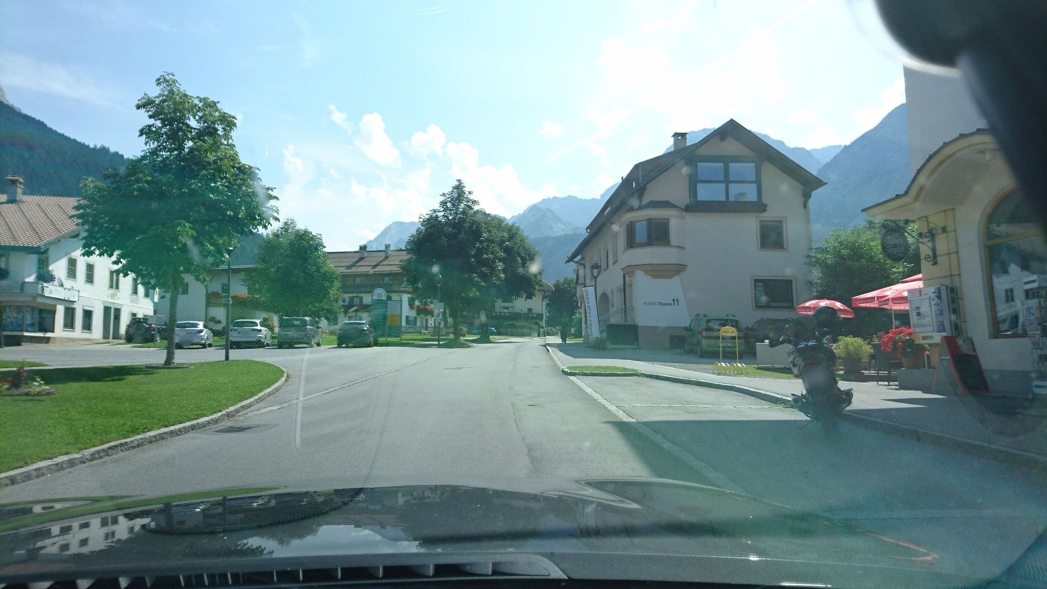Street view near Tourismusverband Ehrwald-Zugspitze, Ehrwald — © skiloo (CC BY-SA · Mapillary)