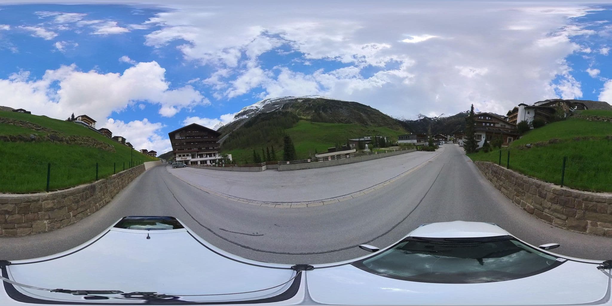 Street view near Berghotel Badgasthof Hintertux, Sepp Kirchler., Tux — © osmplus_org (CC BY-SA · Mapillary)