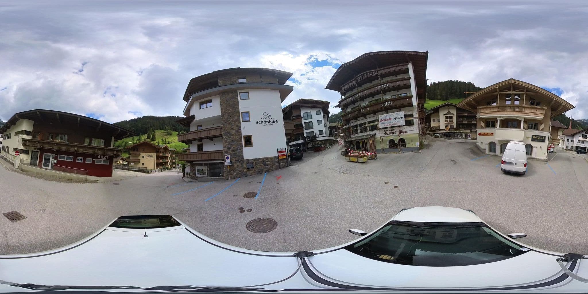 Street view near Gasthof Jäger, Tux — © osmplus_org (CC BY-SA · Mapillary)