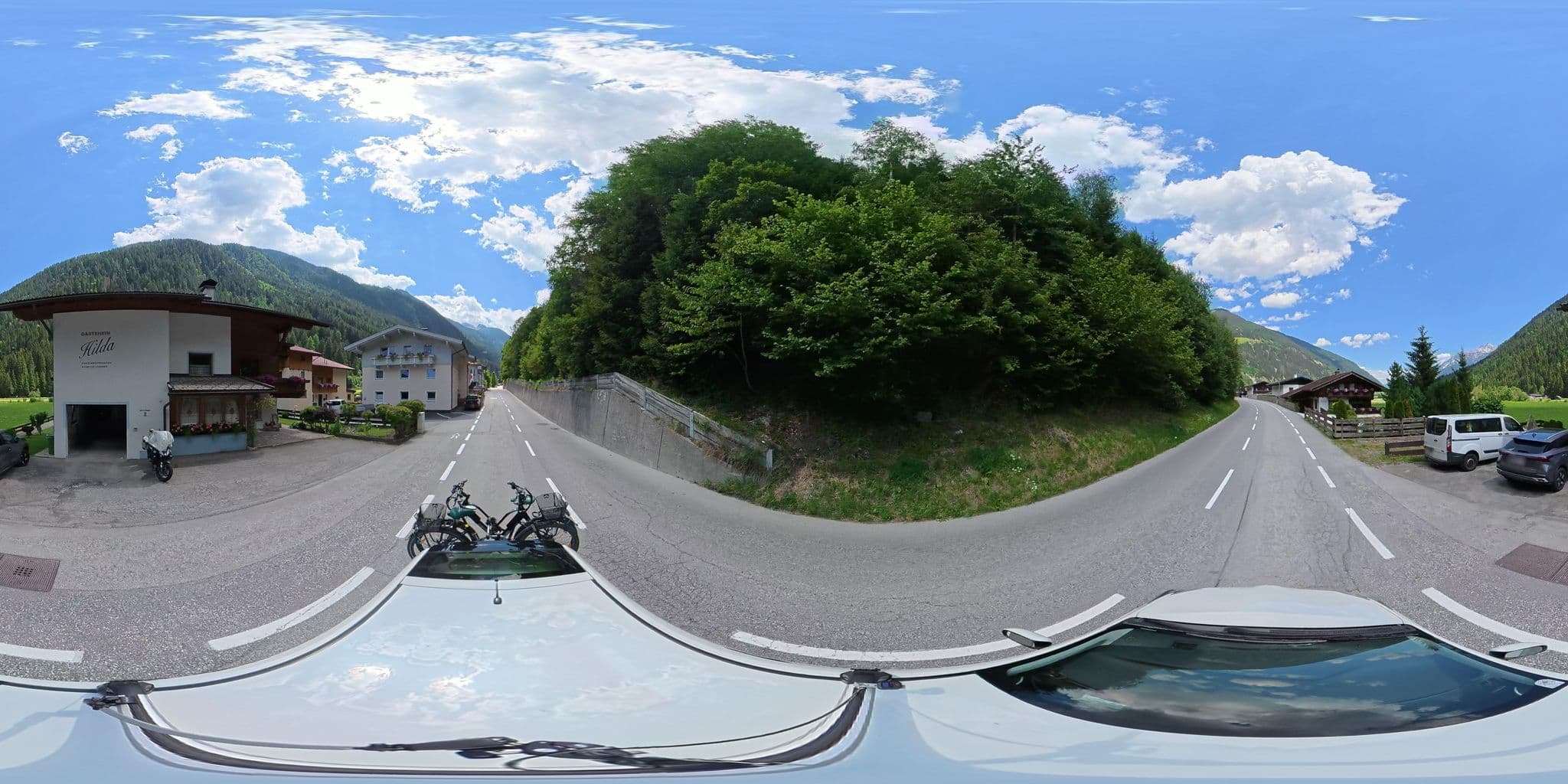 Street view near Haus Hilda - Familie Grutsch, Neustift im Stubaital — © osmplus_org (CC BY-SA · Mapillary)
