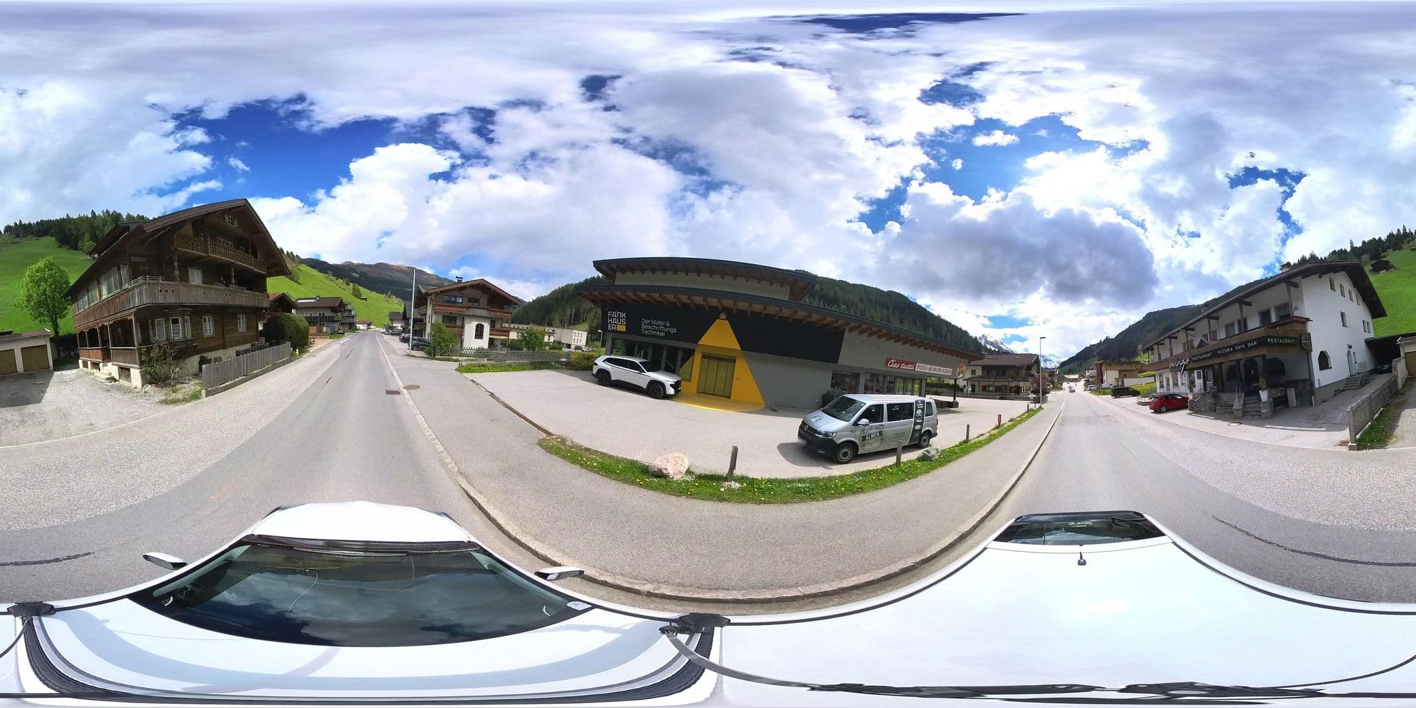 Street view near schlosserhof, Tux — © osmplus_org (CC BY-SA · Mapillary)