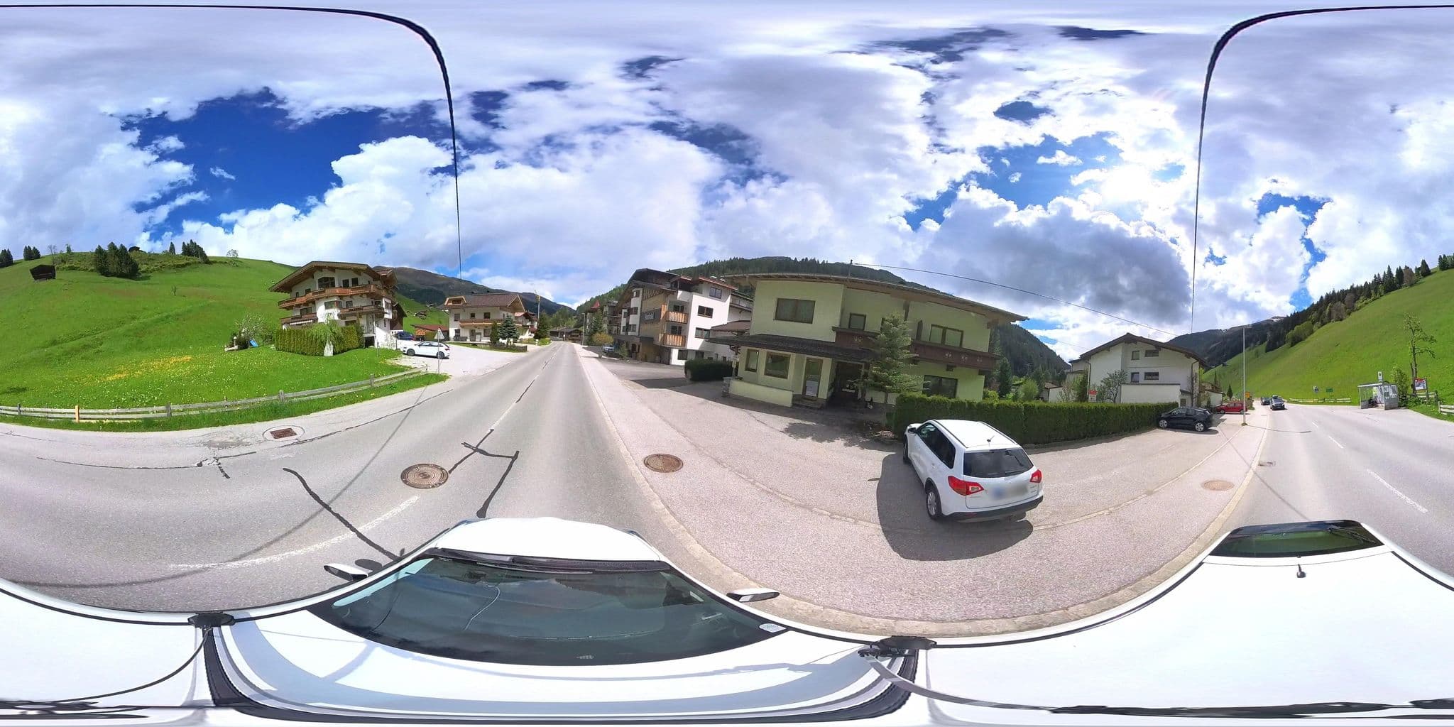 Street view near Ferienhof Mittendorf, Tux — © osmplus_org (CC BY-SA · Mapillary)