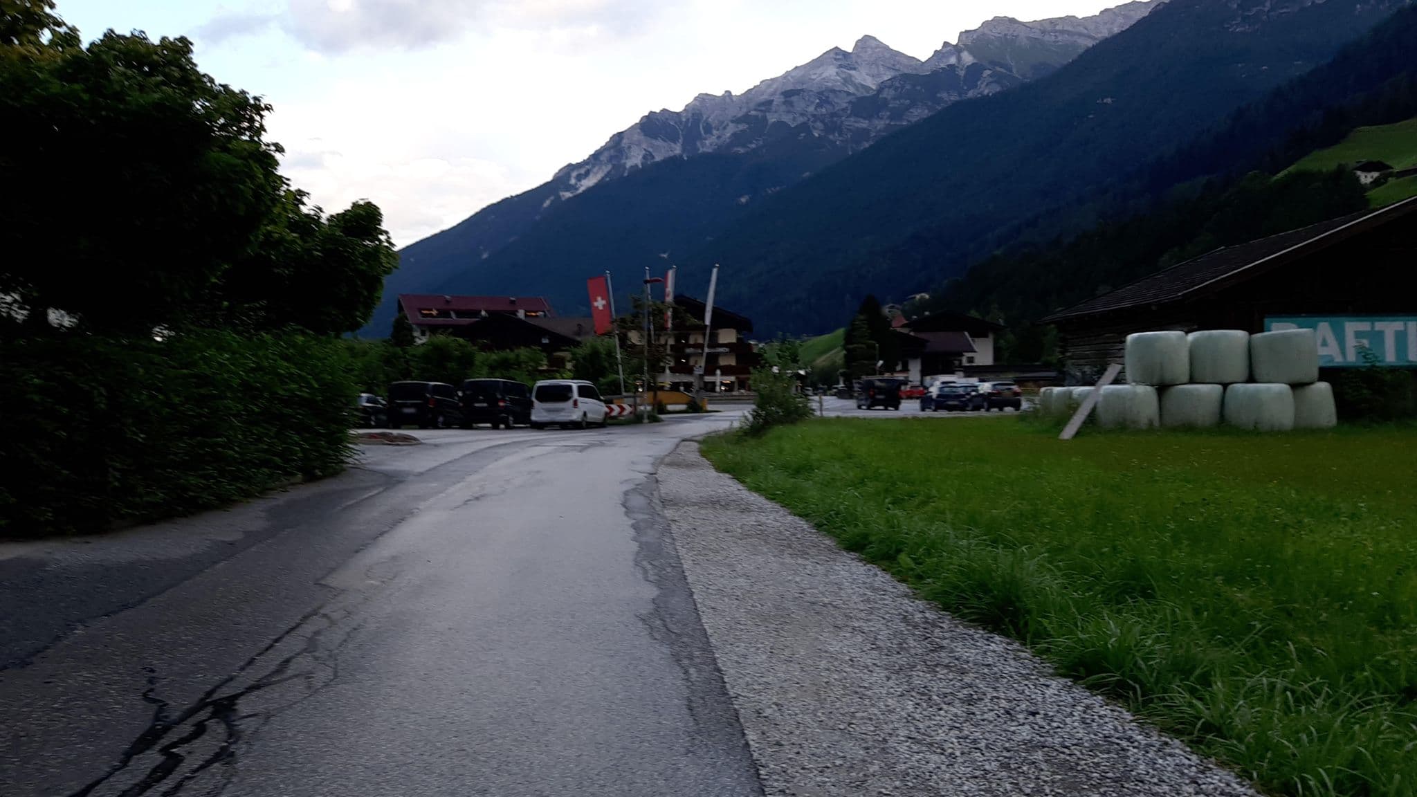 Street view near Hotel Viktoria, Neustift im Stubaital — © julijanos (CC BY-SA · Mapillary)