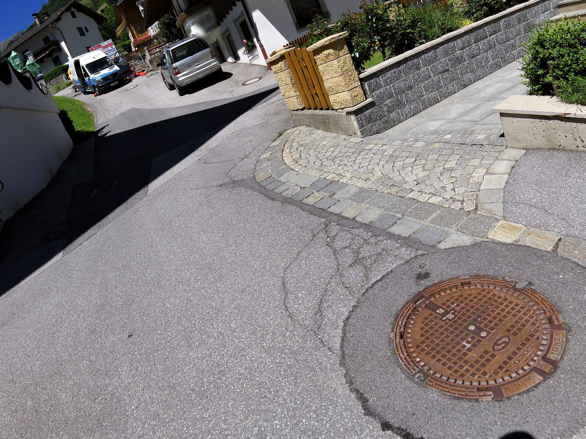 Street view near Haus Hofer, Neustift im Stubaital — © chuck (CC BY-SA · Mapillary)