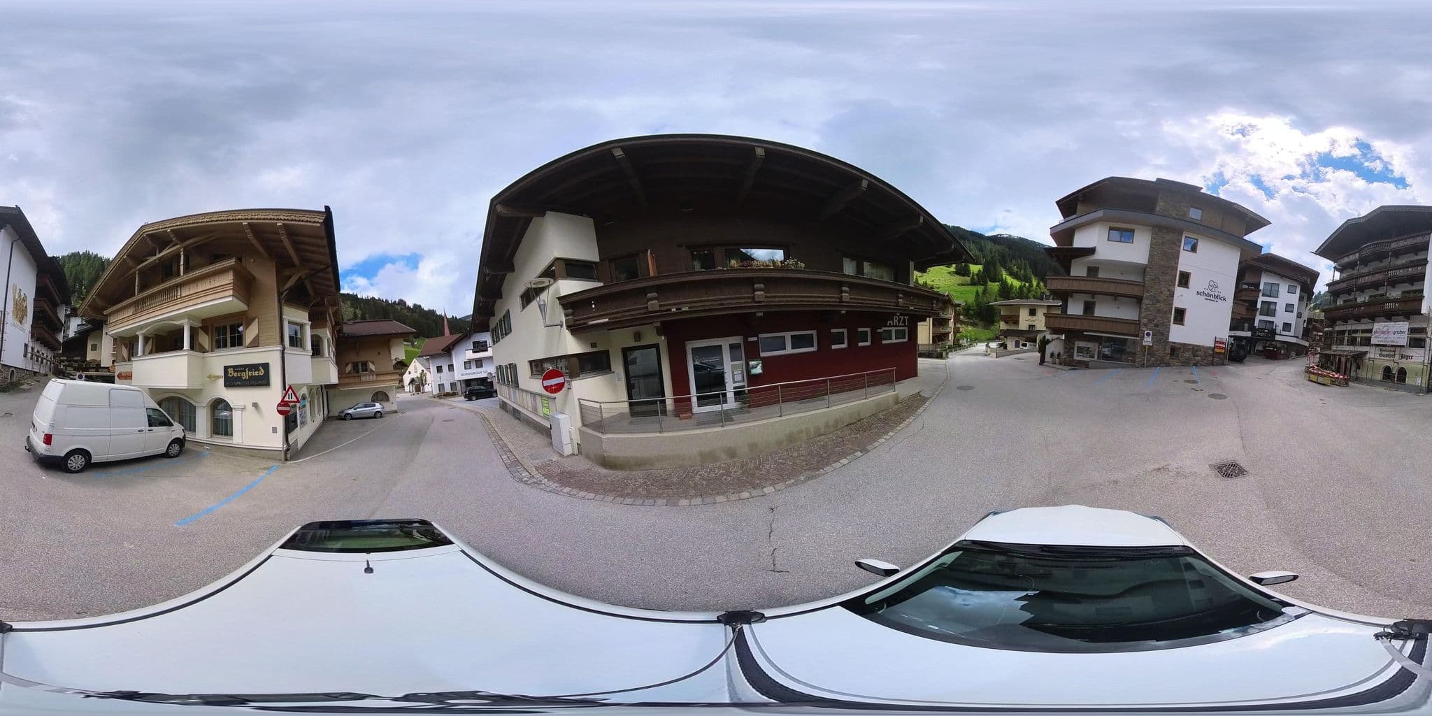 Street view near Jäger Hotel Tux, Tux — © osmplus_org (CC BY-SA · Mapillary)