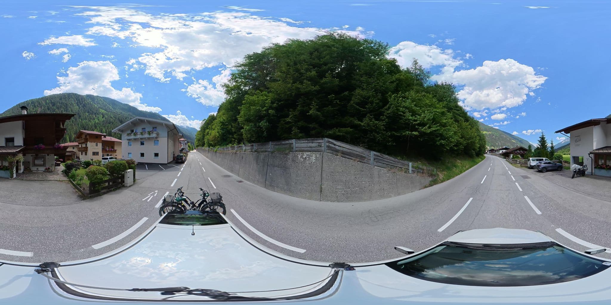 Street view near Alpenecho, Neustift im Stubaital — © osmplus_org (CC BY-SA · Mapillary)