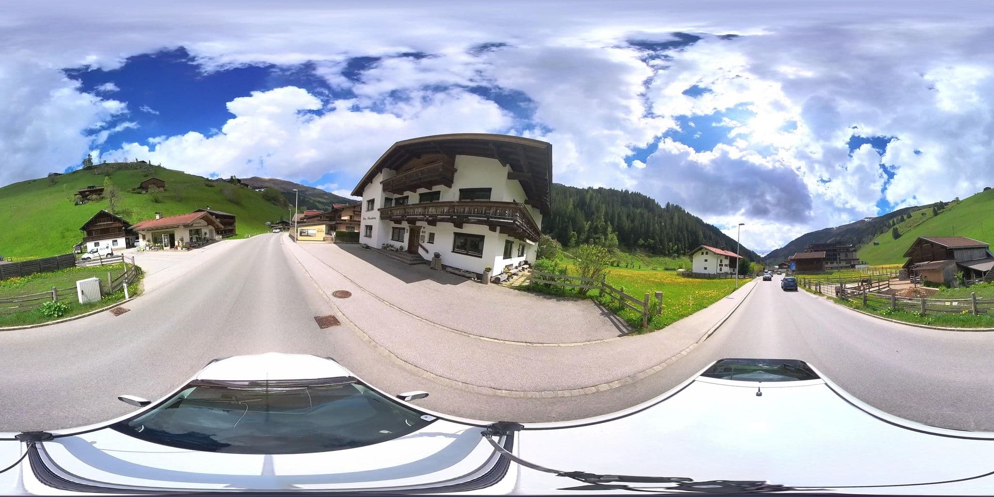 Street view near Haus Schneiderau, Tux — © osmplus_org (CC BY-SA · Mapillary)
