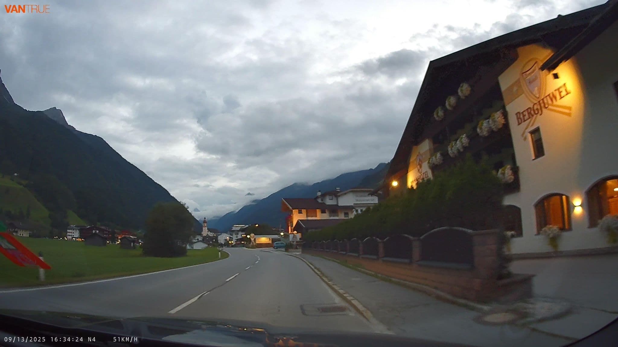 Street view near Haus Montana, Neustift im Stubaital — © fcignat (CC BY-SA · Mapillary)