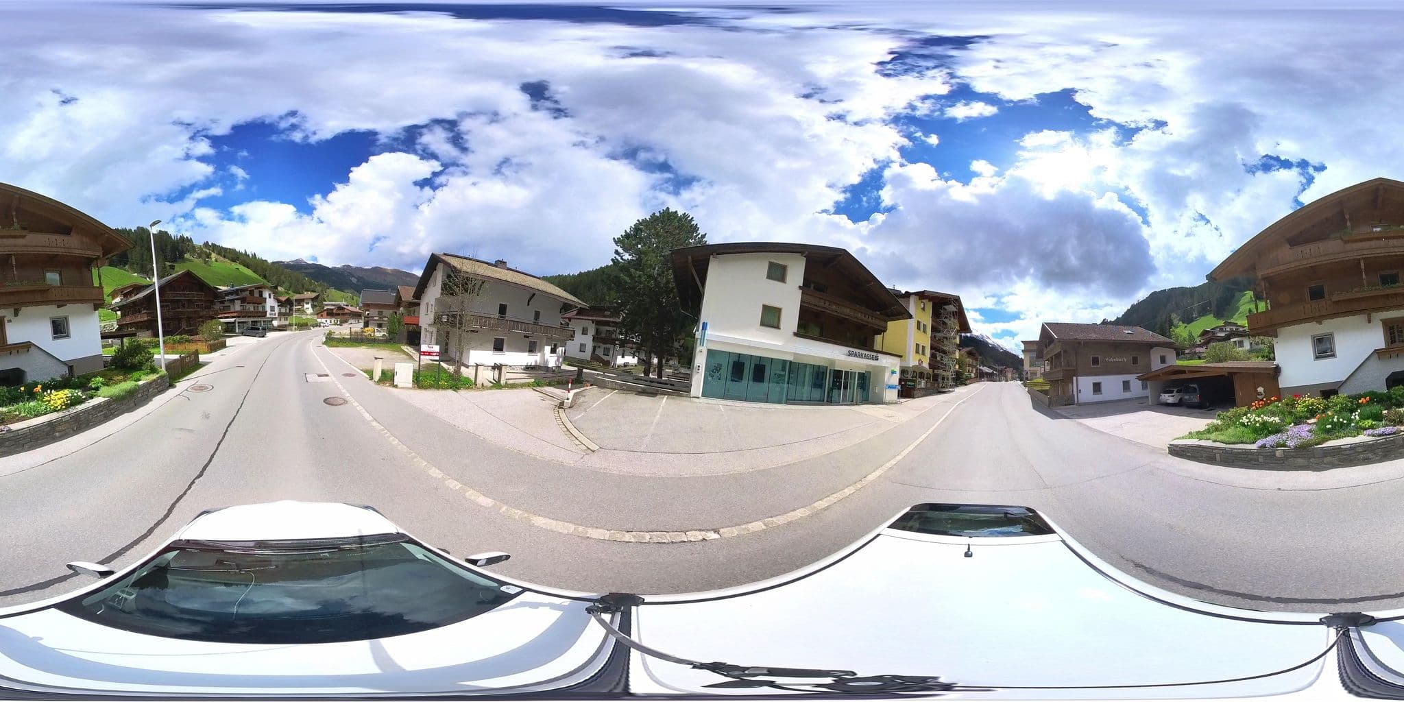 Street view near Haus Irmgard by Châtel Reizen, Tux — © osmplus_org (CC BY-SA · Mapillary)