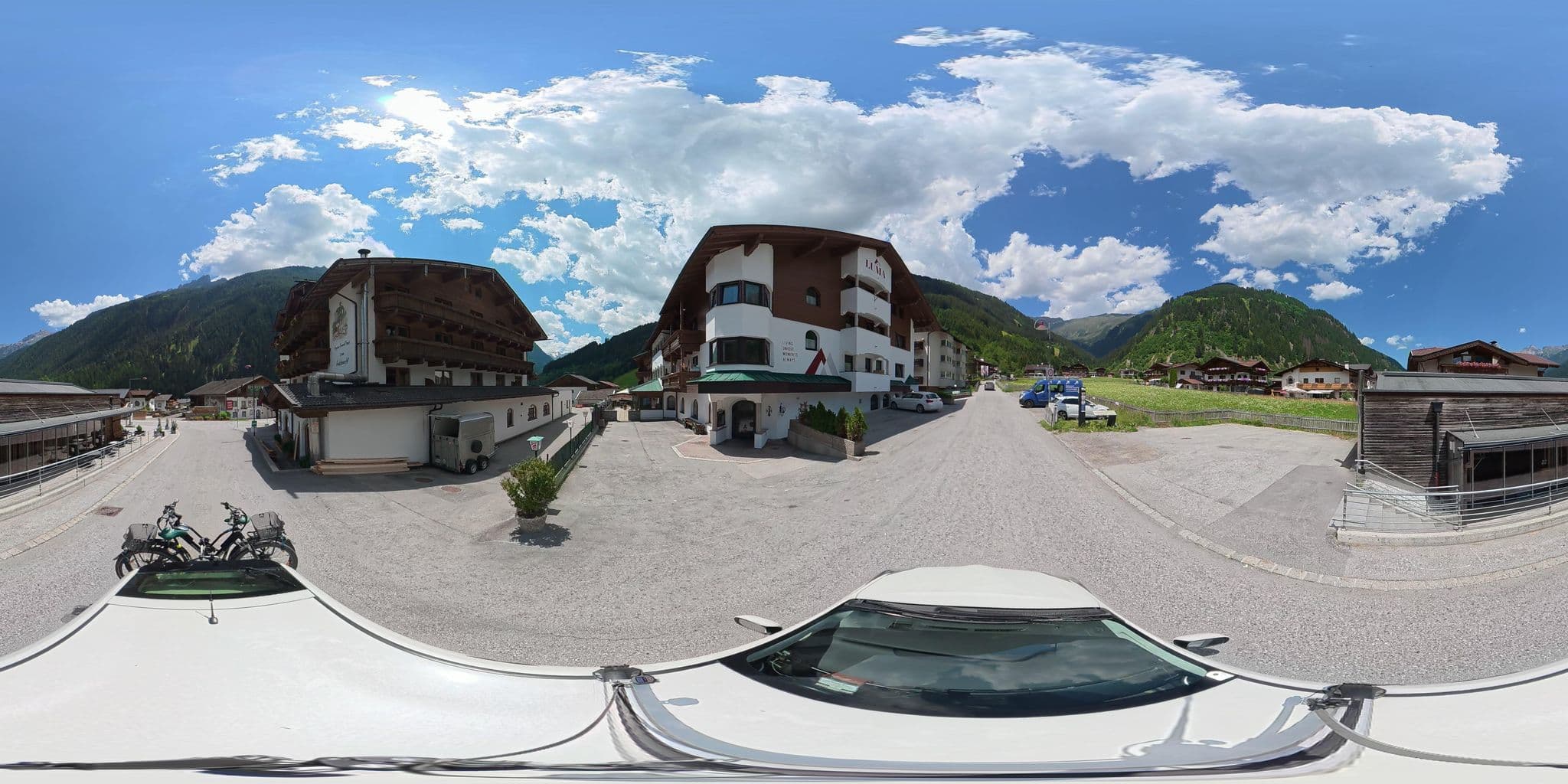 Street view near Hotel zum Holzknecht, Neustift im Stubaital — © osmplus_org (CC BY-SA · Mapillary)