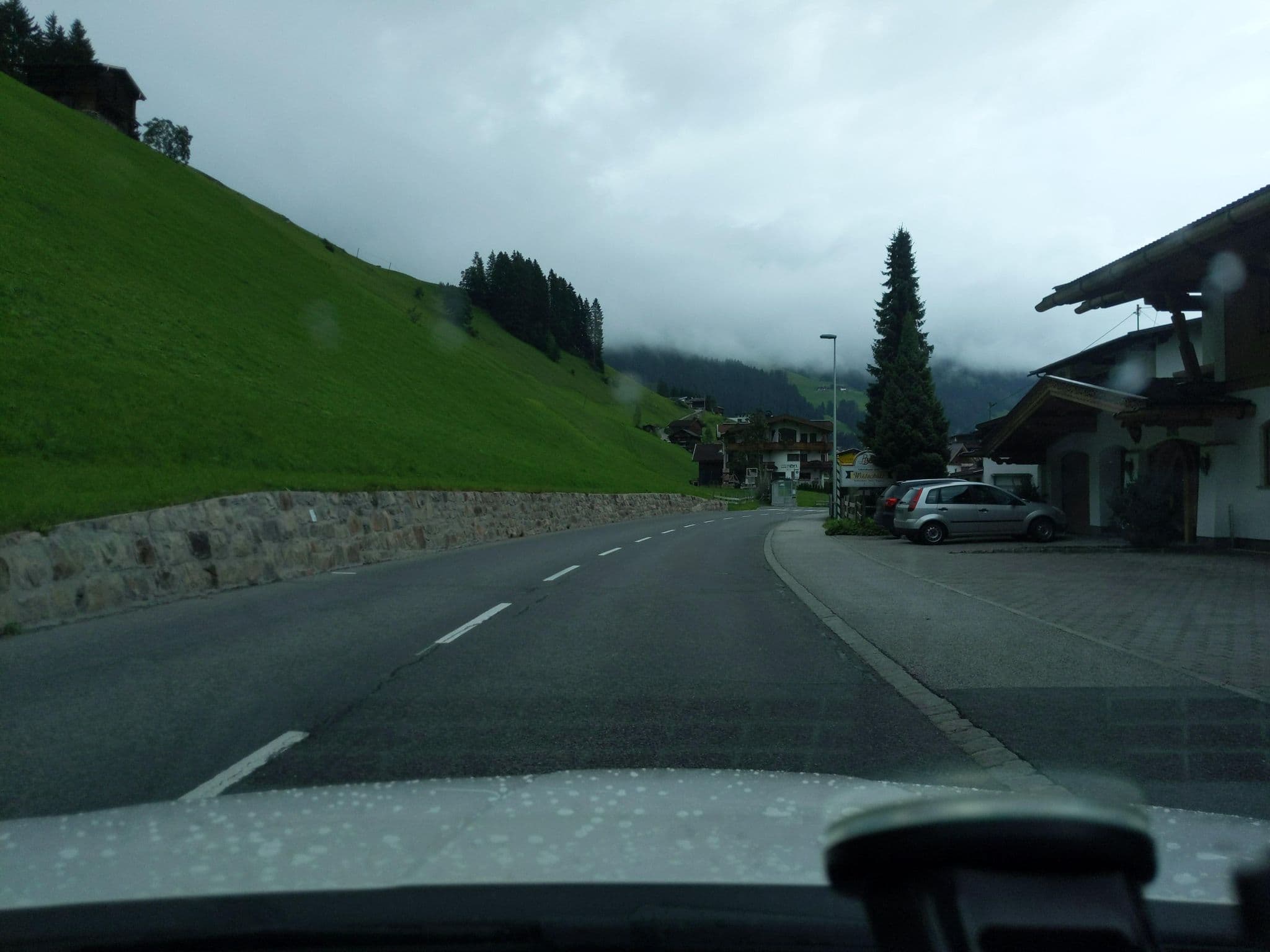 Street view near Bei Eggalm, Tux — © littlefool (CC BY-SA · Mapillary)