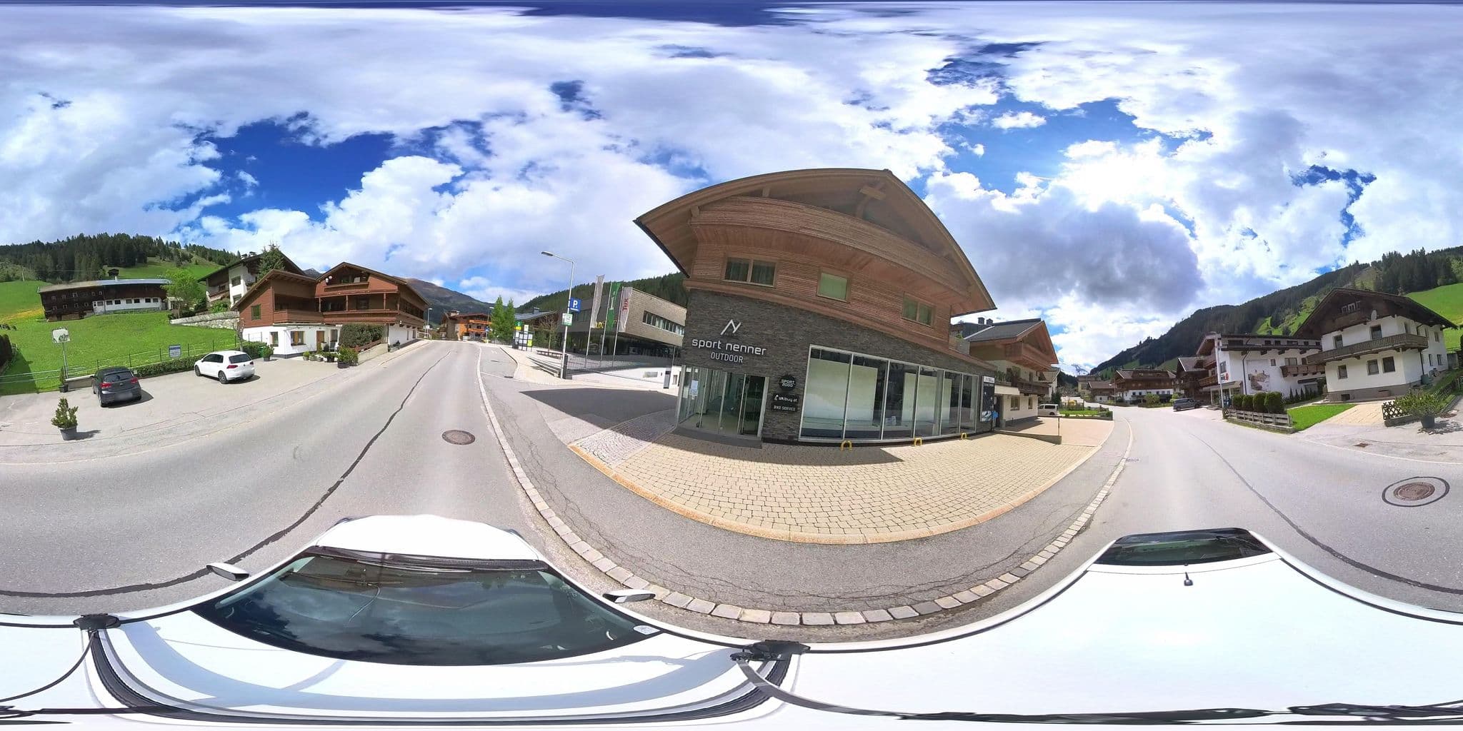 Street view near Haus Kreidl, Tux — © osmplus_org (CC BY-SA · Mapillary)
