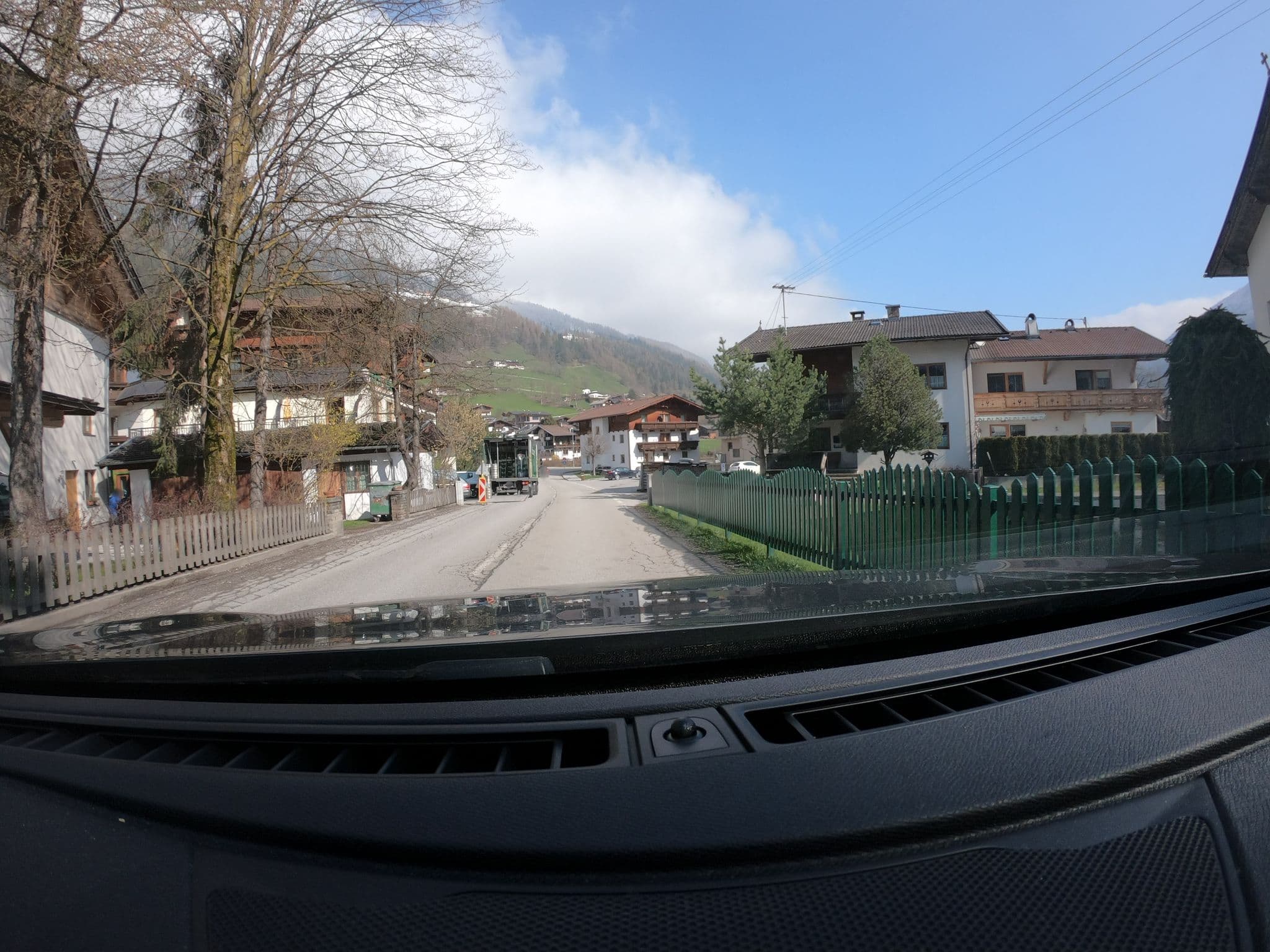 Street view near haus gletrscher, Neustift im Stubaital — © natebus (CC BY-SA · Mapillary)