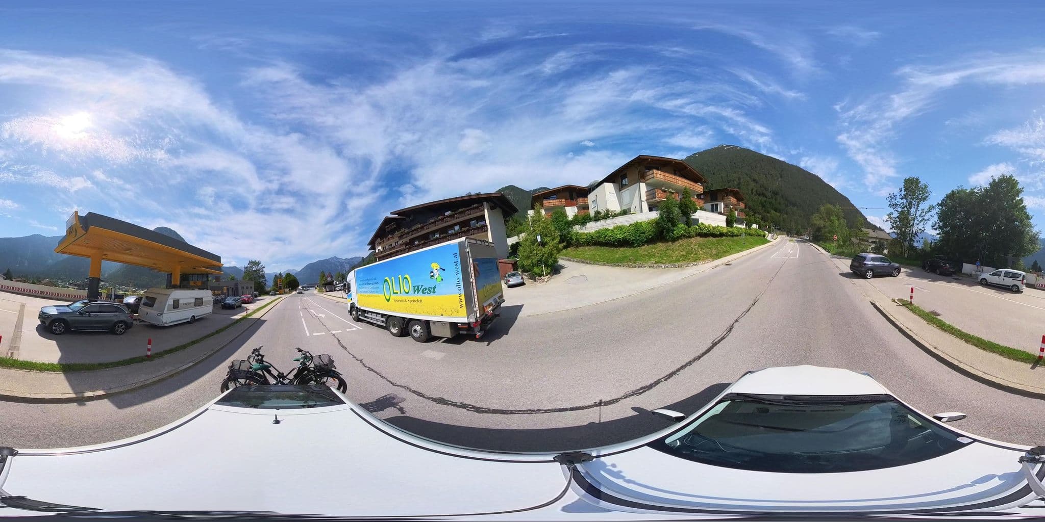 Street view near Haus Vanda, Maurach — © osmplus_org (CC BY-SA · Mapillary)