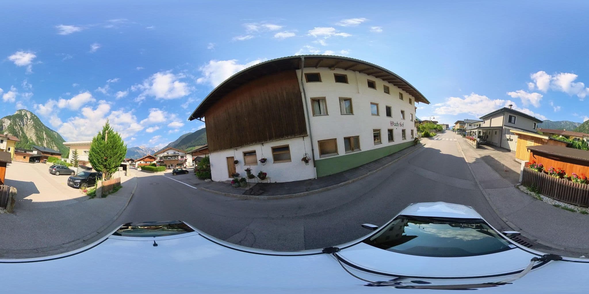 Street view near Wach-Hof, Maurach — © osmplus_org (CC BY-SA · Mapillary)