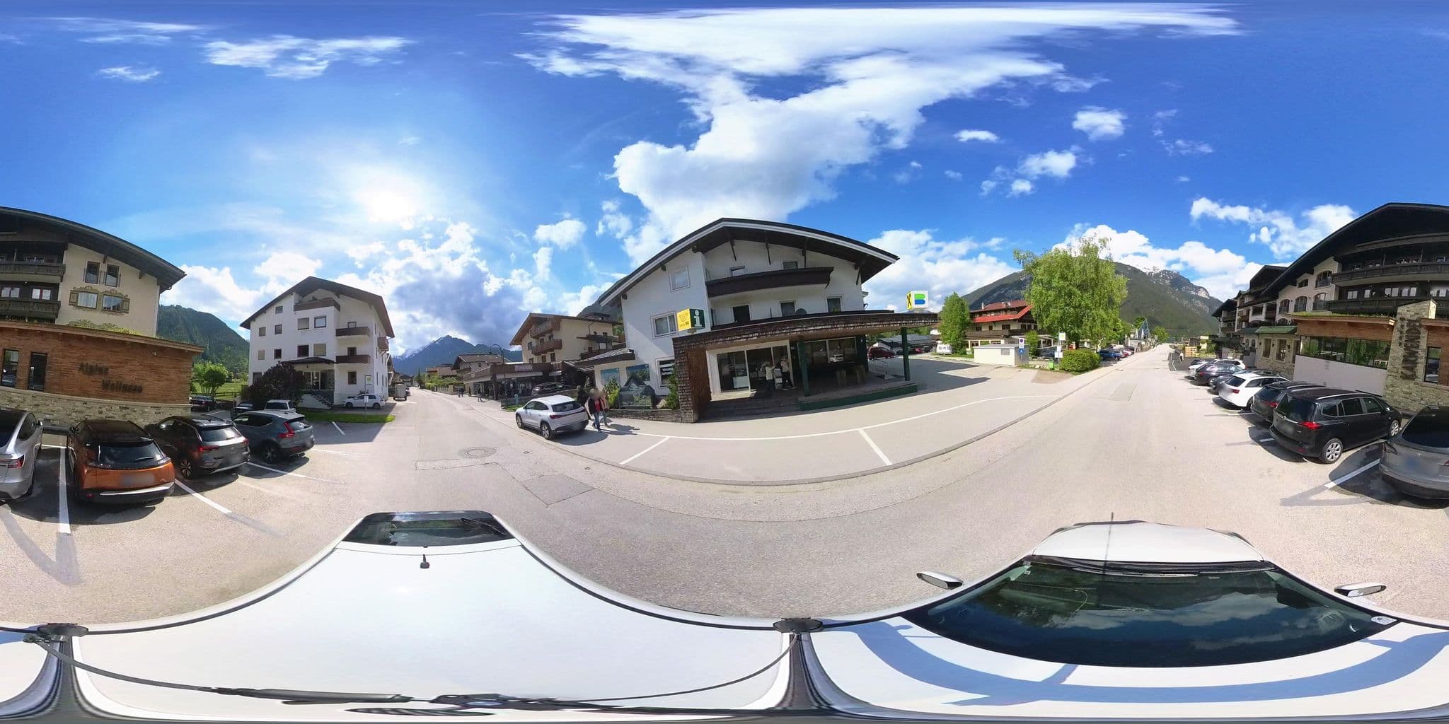 Street view near Alpine Wellnesshotel Karwendel, Maurach — © osmplus_org (CC BY-SA · Mapillary)