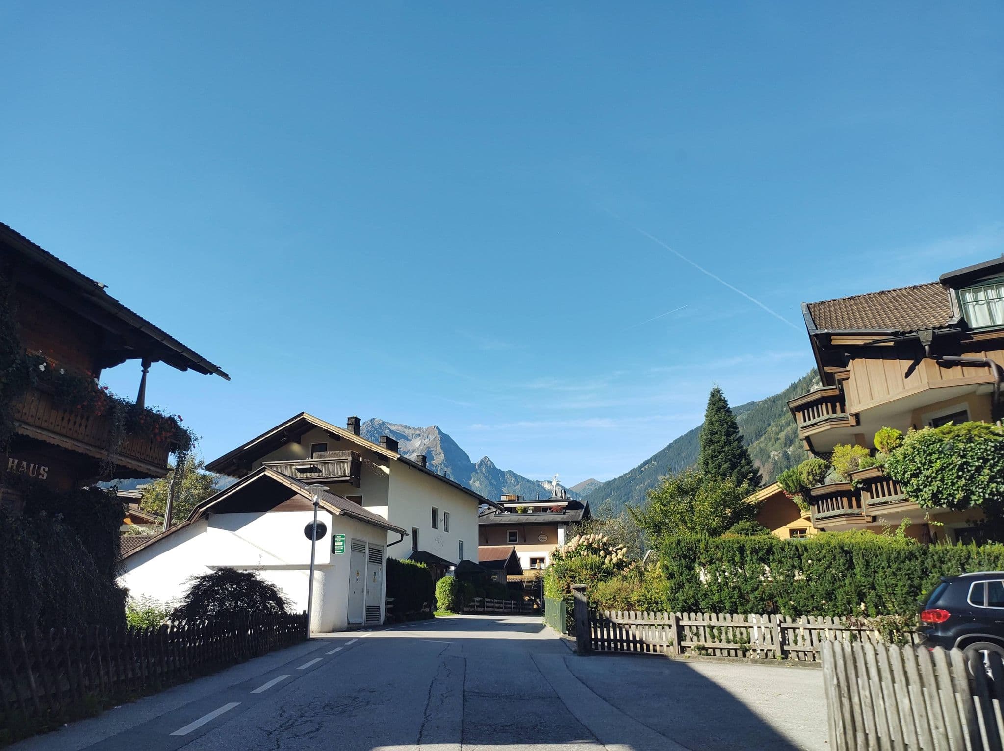 Street view near Haus Waidmannsheil, Mayrhofen — © thetornado76 (CC BY-SA · Mapillary)
