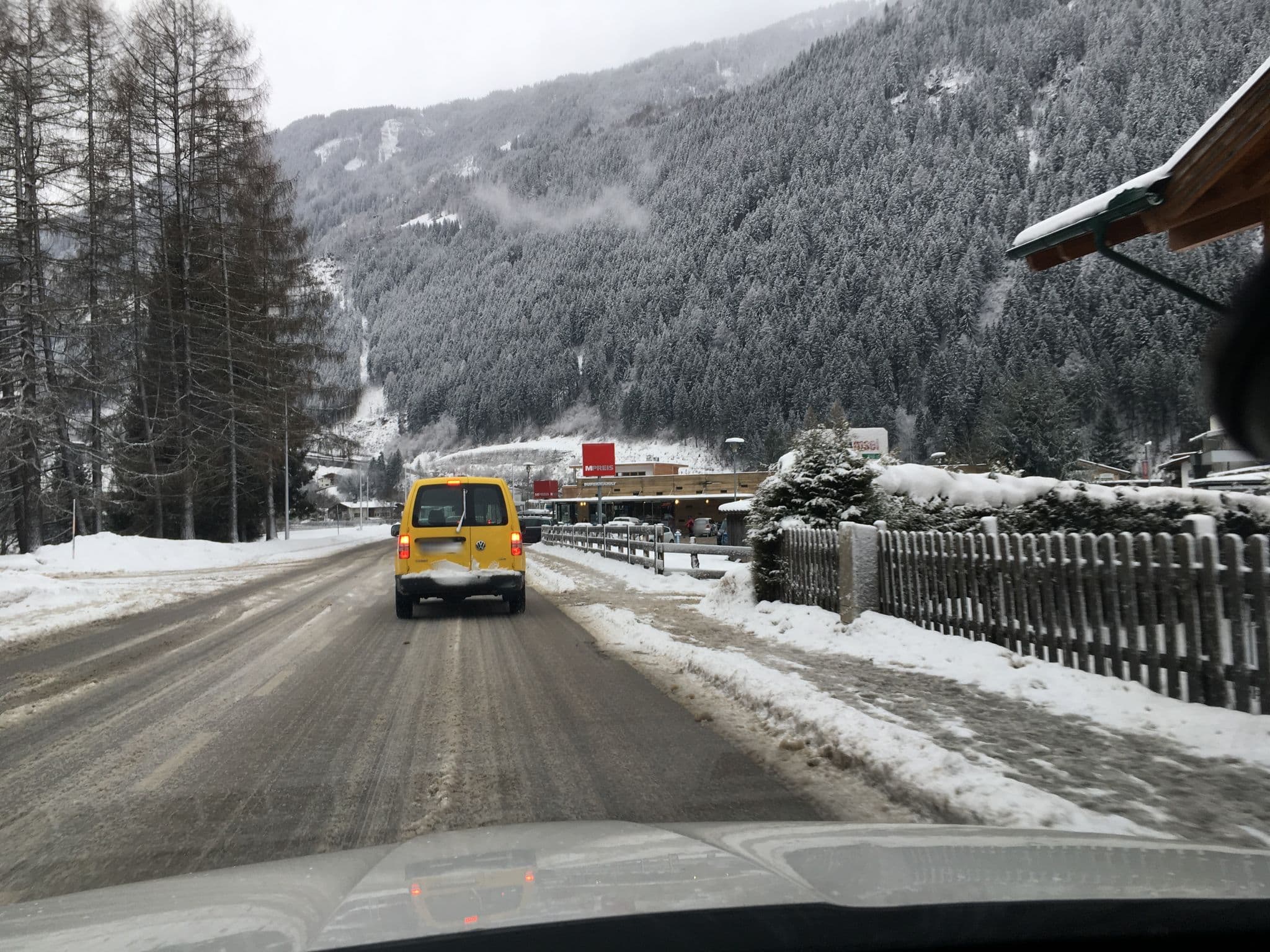 Street view near Villa Amsel, Mayrhofen — © omba (CC BY-SA · Mapillary)