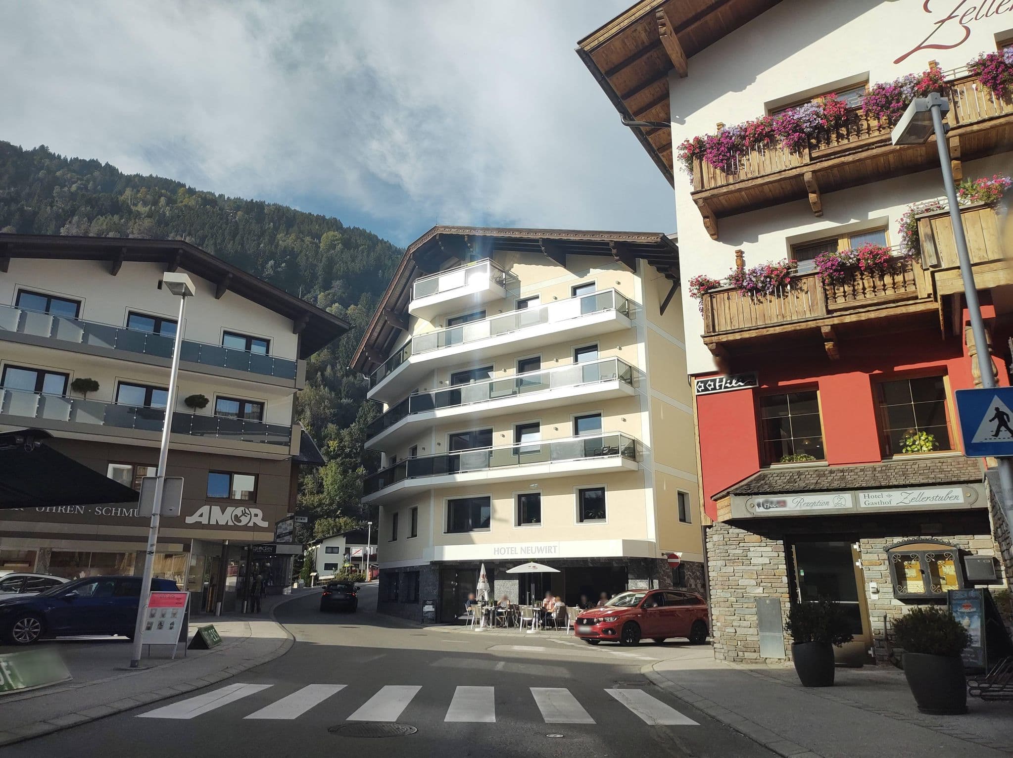 Street view near Gasthaus-Bar Zeller Stubn, Zell am Ziller — © thetornado76 (CC BY-SA · Mapillary)