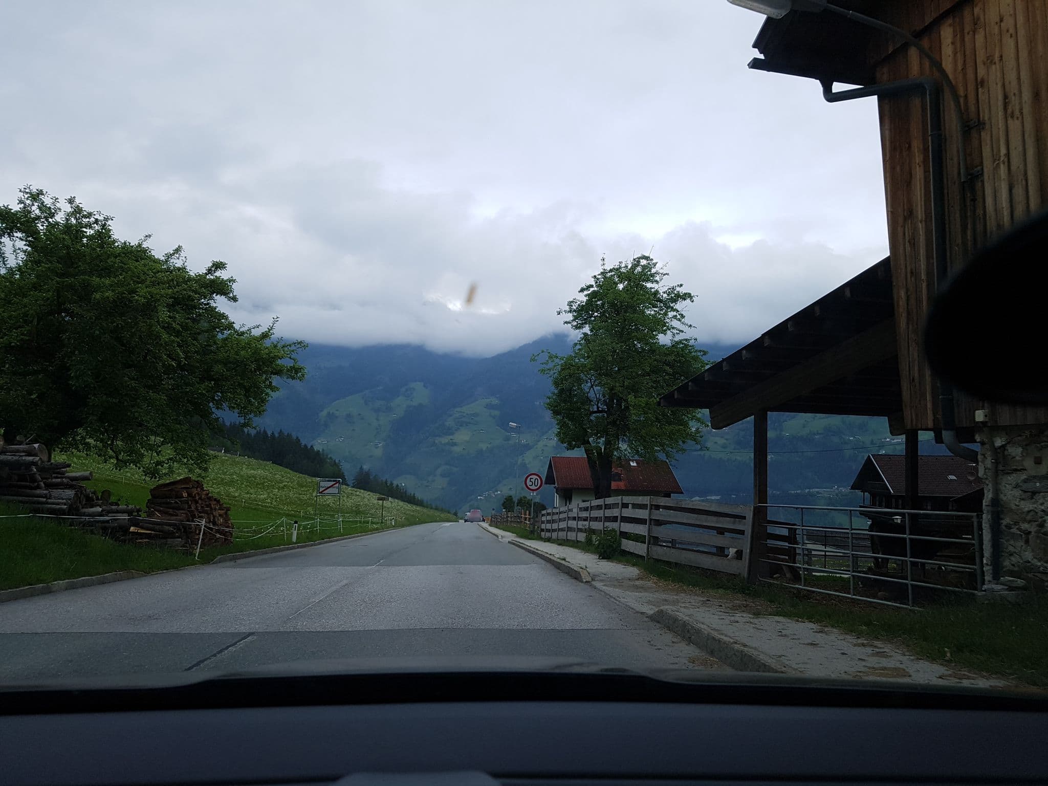 Street view near Ferienwohnungen Klammerhof, Zell am Ziller — © schermy_at (CC BY-SA · Mapillary)