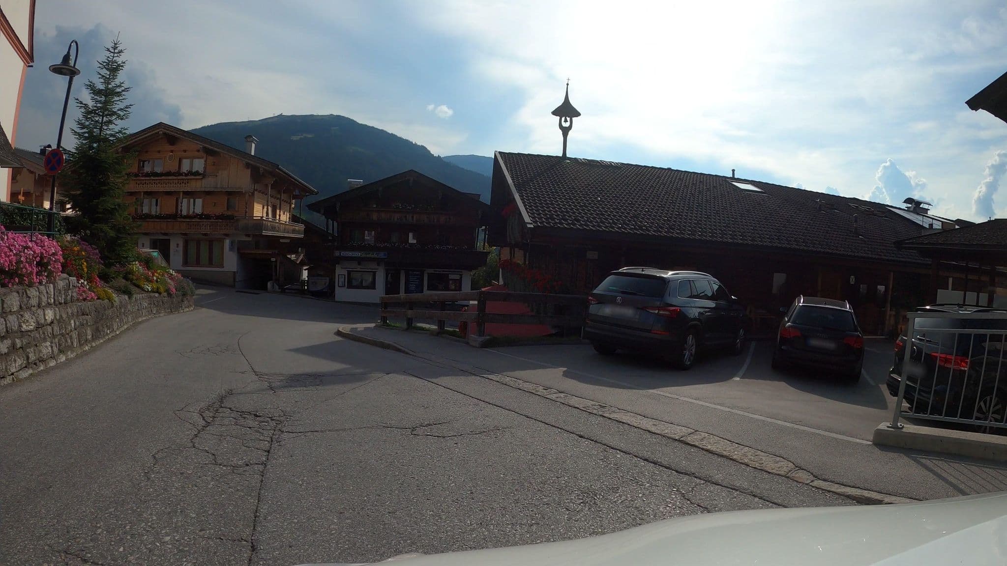 Street view near Winklerkreuz, Alpbach — © osmplus_org (CC BY-SA · Mapillary)