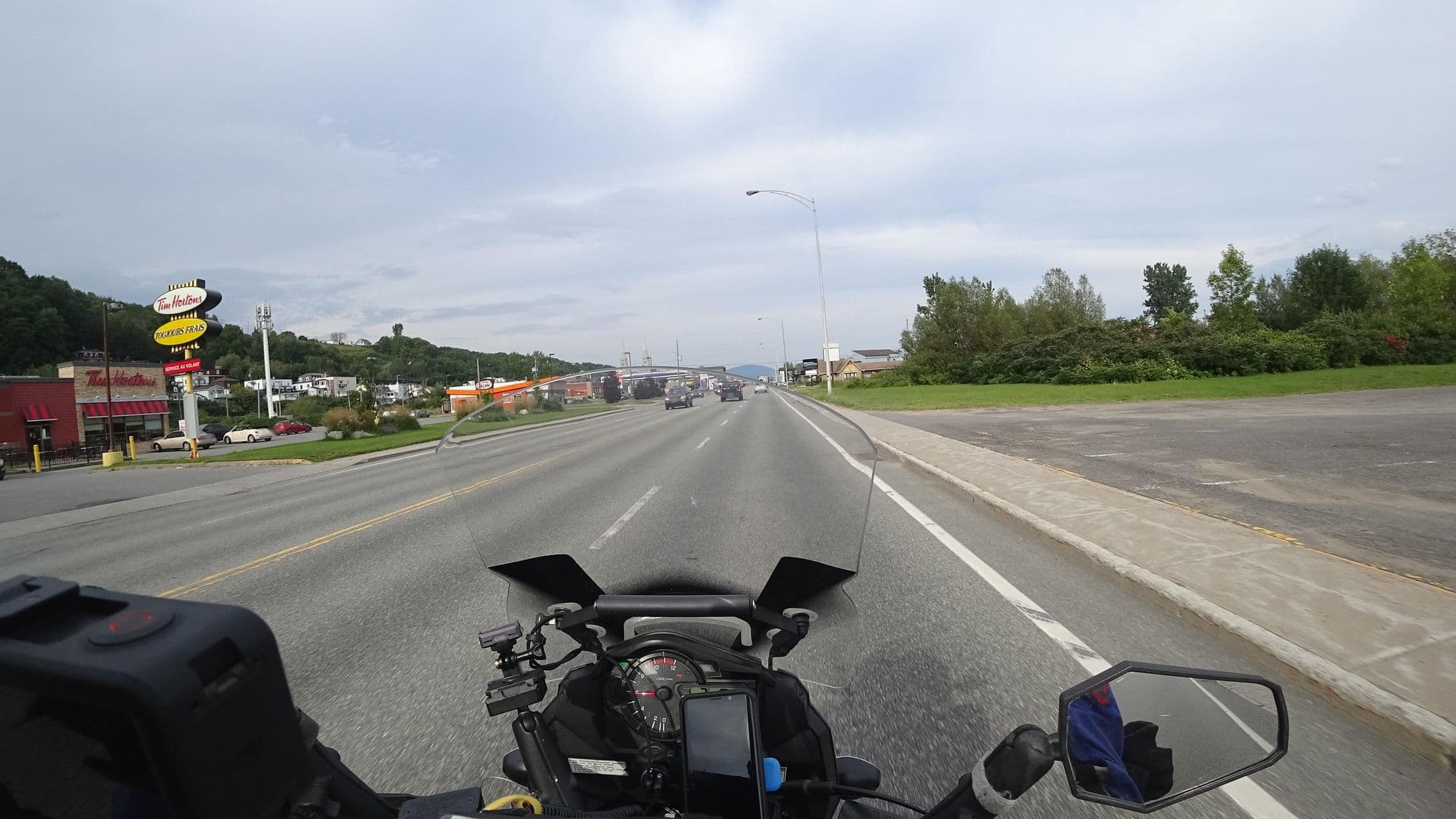 Street view near Motel & Condo chez Charley, Beaupré — © michelcouturemotomcm (CC BY-SA · Mapillary)