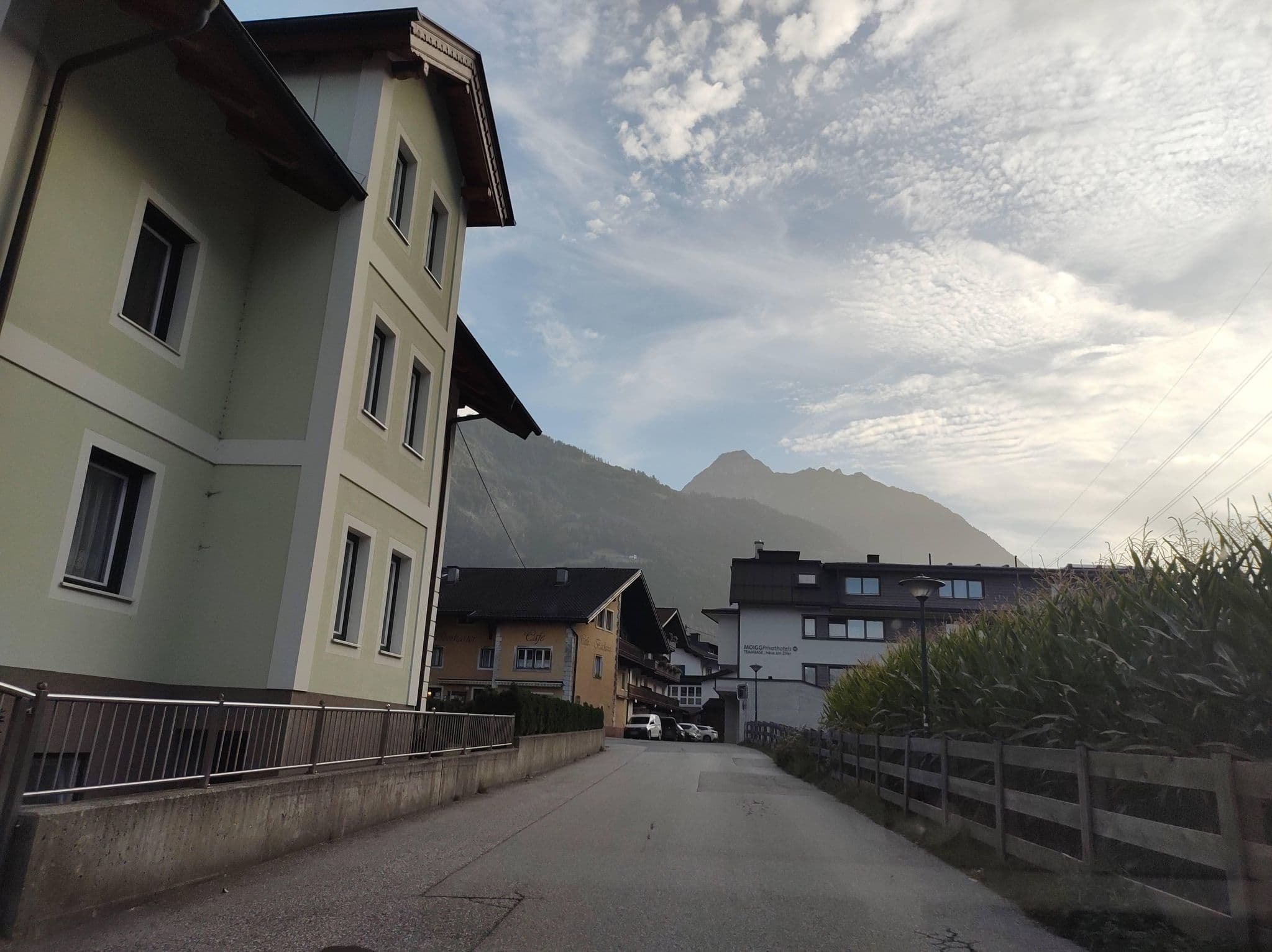 Street view near Rosenhof Moigg, Mayrhofen — © thetornado76 (CC BY-SA · Mapillary)