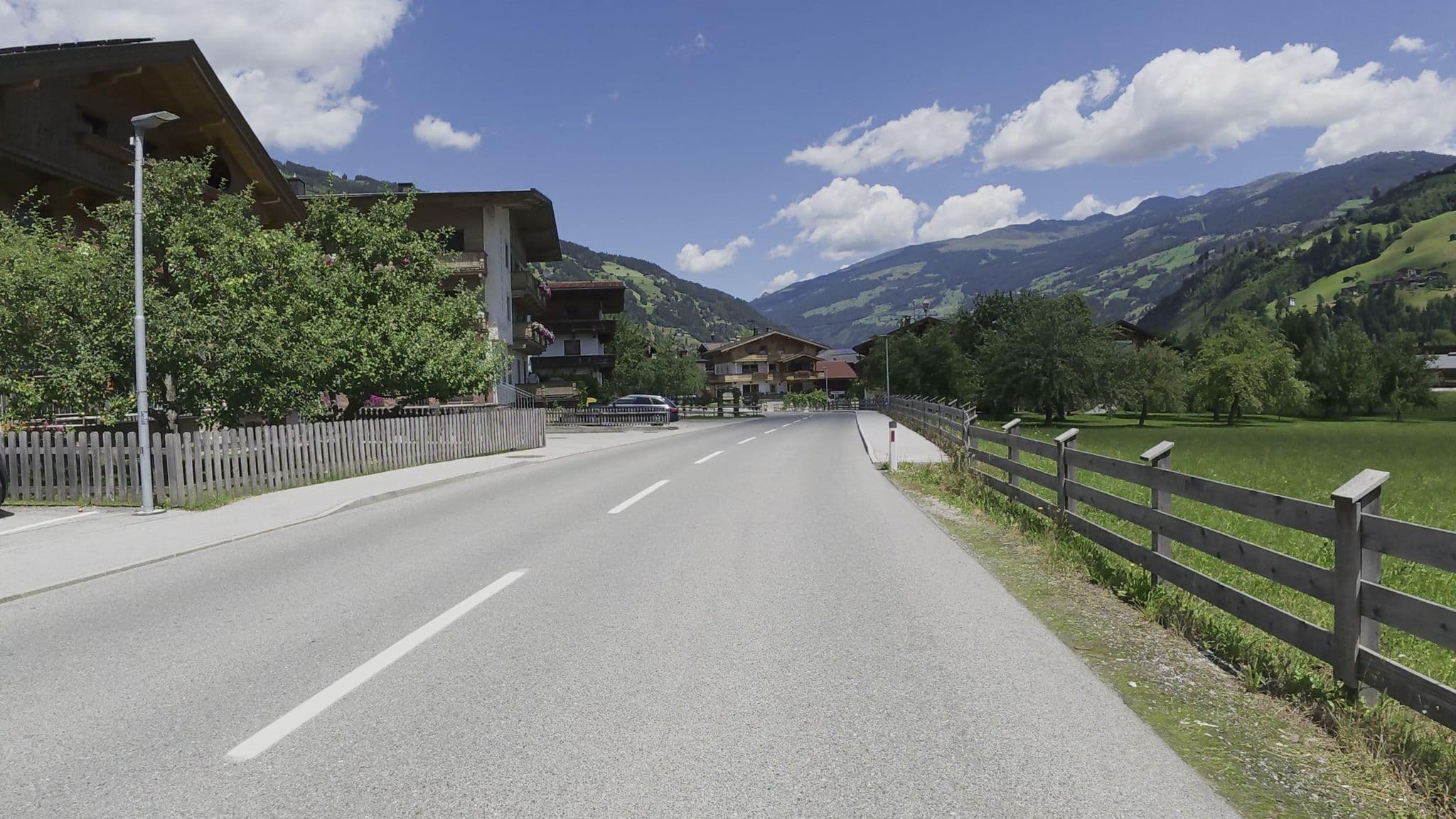 Street view near Gästehaus Troppmair, Hippach — © Guzzi_Franze (CC BY-SA · Mapillary)