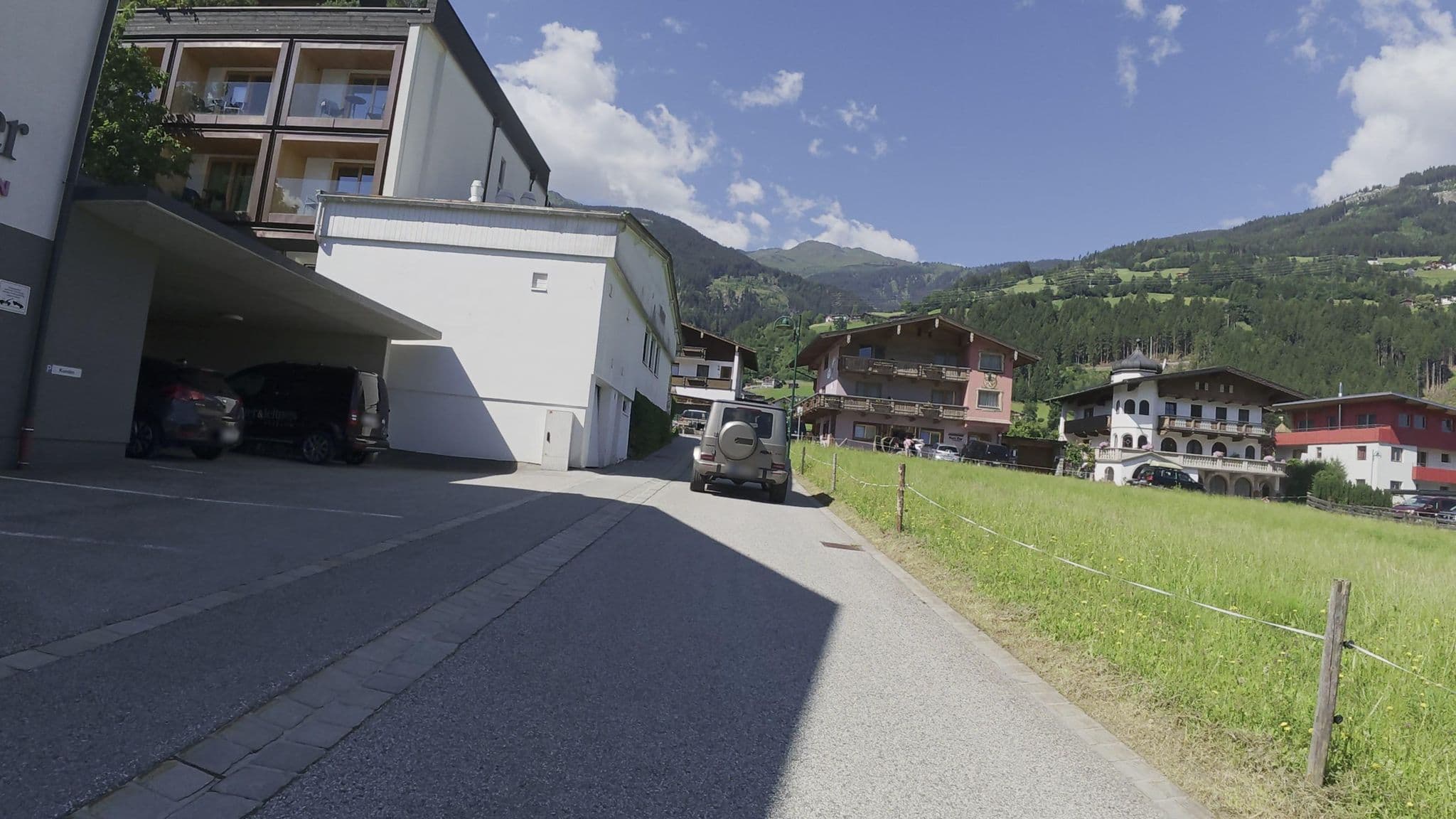 Street view near Pop Down Hotel, Ried im Zillertal — © Guzzi_Franze (CC BY-SA · Mapillary)