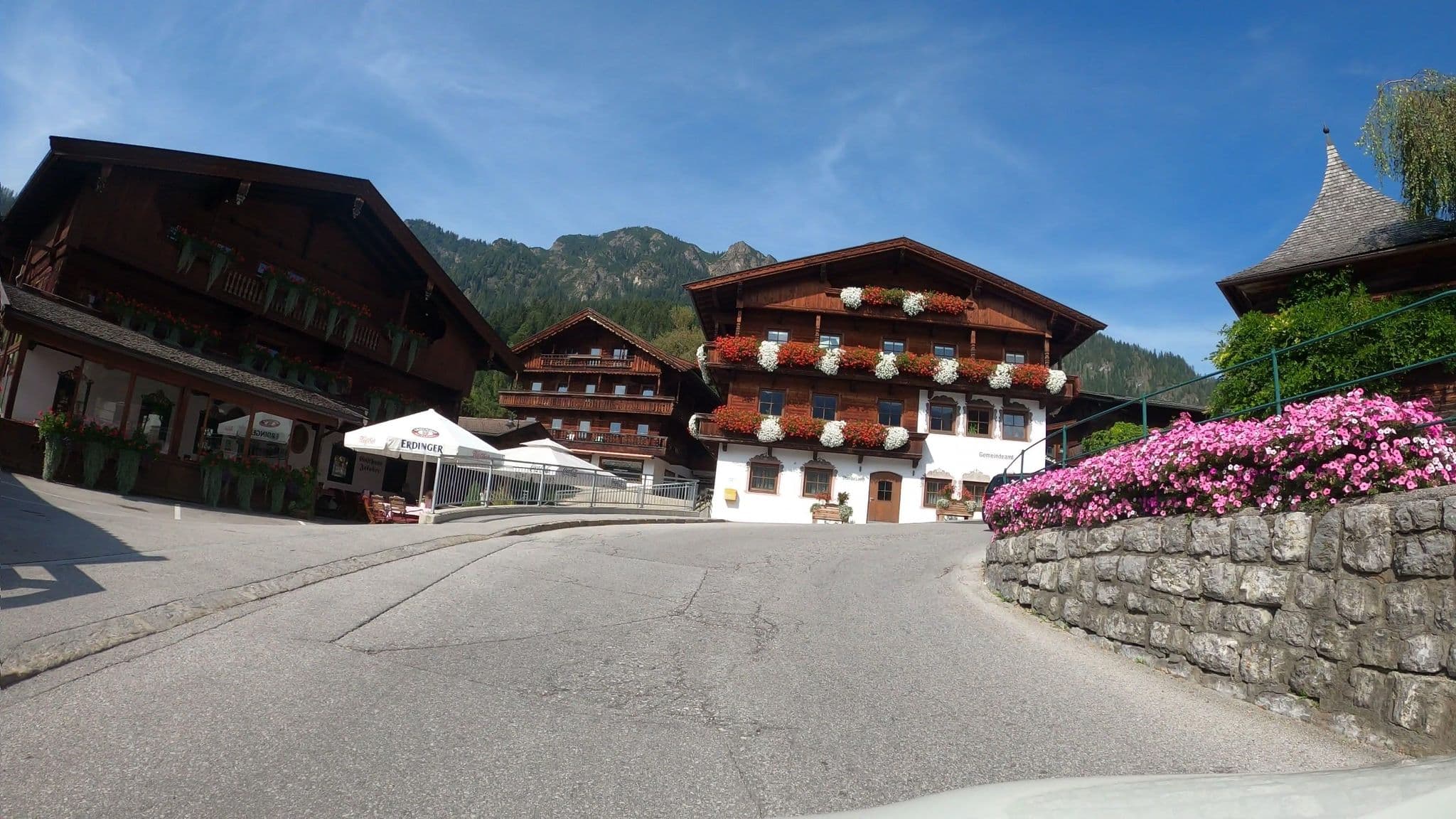 Street view near Appartement Alpina, Alpbach — © osmplus_org (CC BY-SA · Mapillary)