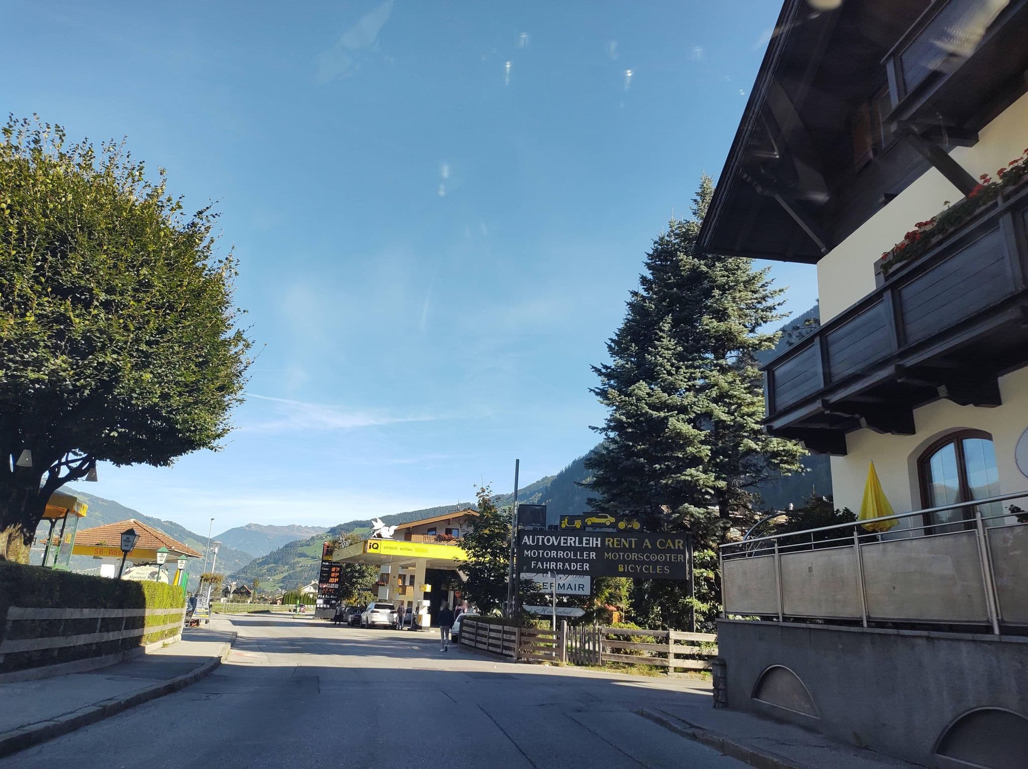 Street view near Alpenhof Kristall - Max Bidner GmbH, Mayrhofen — © thetornado76 (CC BY-SA · Mapillary)